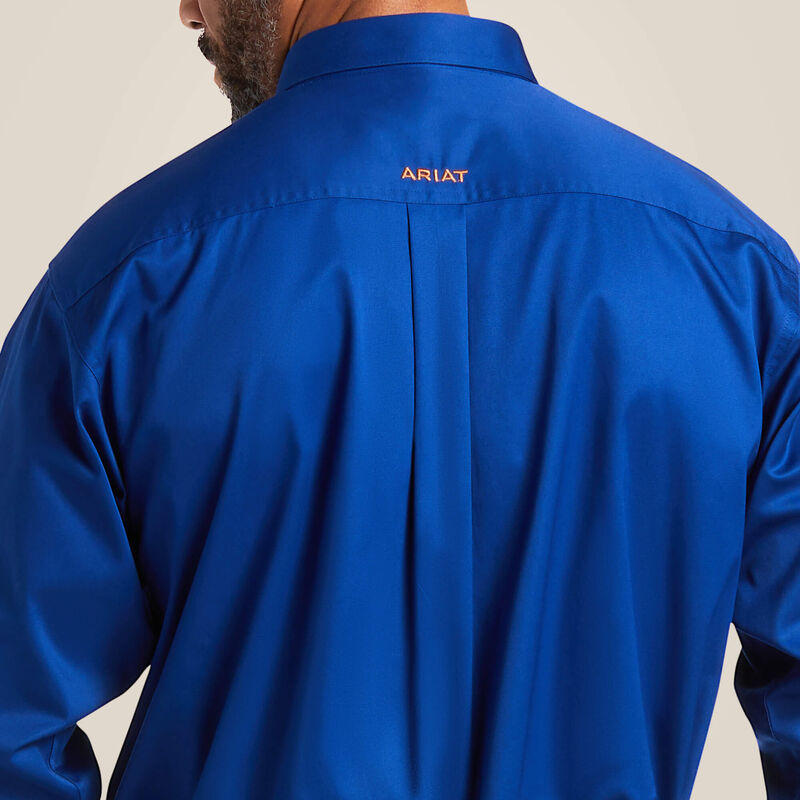 Ariat Men's Solid Twill Classic Fit Ultramarine Shirt