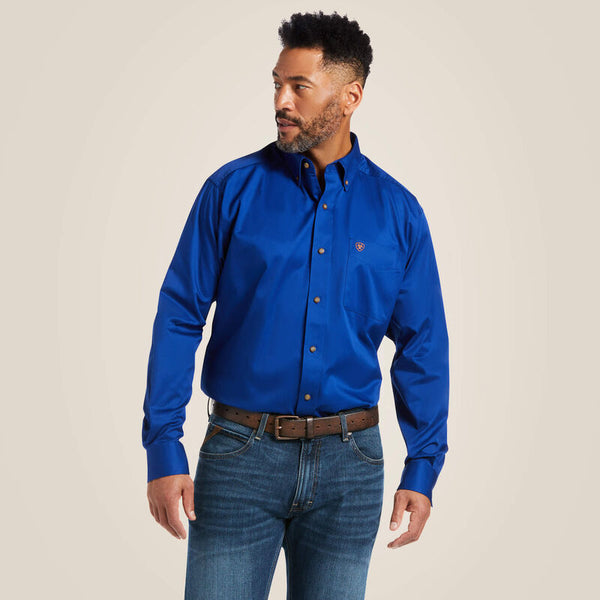 Ariat Men's Solid Twill Classic Fit Ultramarine Shirt