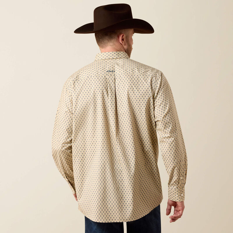 Men's Ariat Stu Classic Fit Shirt-Irish Cream Southwest Motif