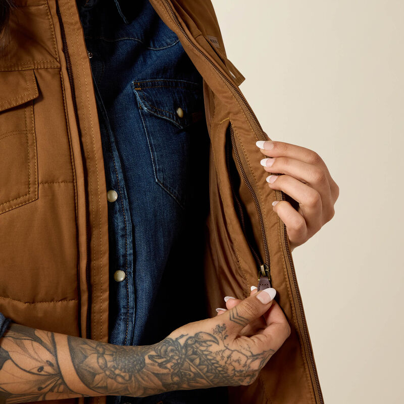 Women's Ariat Grizzly Quilted Vest-Dashund