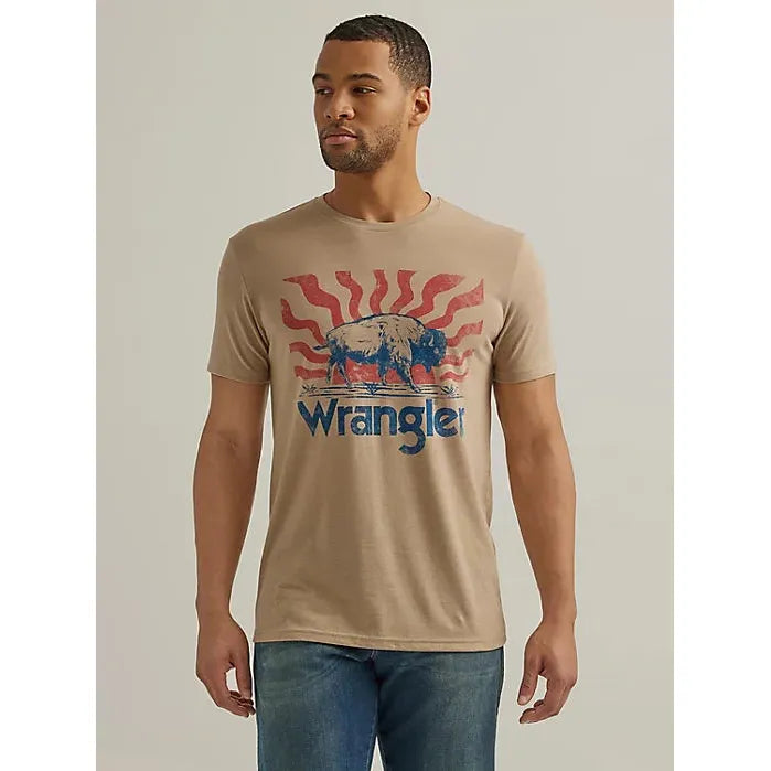 Men's Wrangler SHORT SLEEVE BISON GRAPHIC T-SHIRT IN TRENCHCOAT