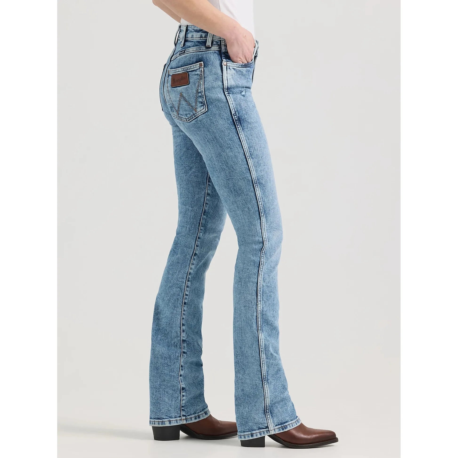 WOMEN'S WRANGLER RETRO® BAILEY HIGH RISE BOOTCUT JEAN IN FAELEEN