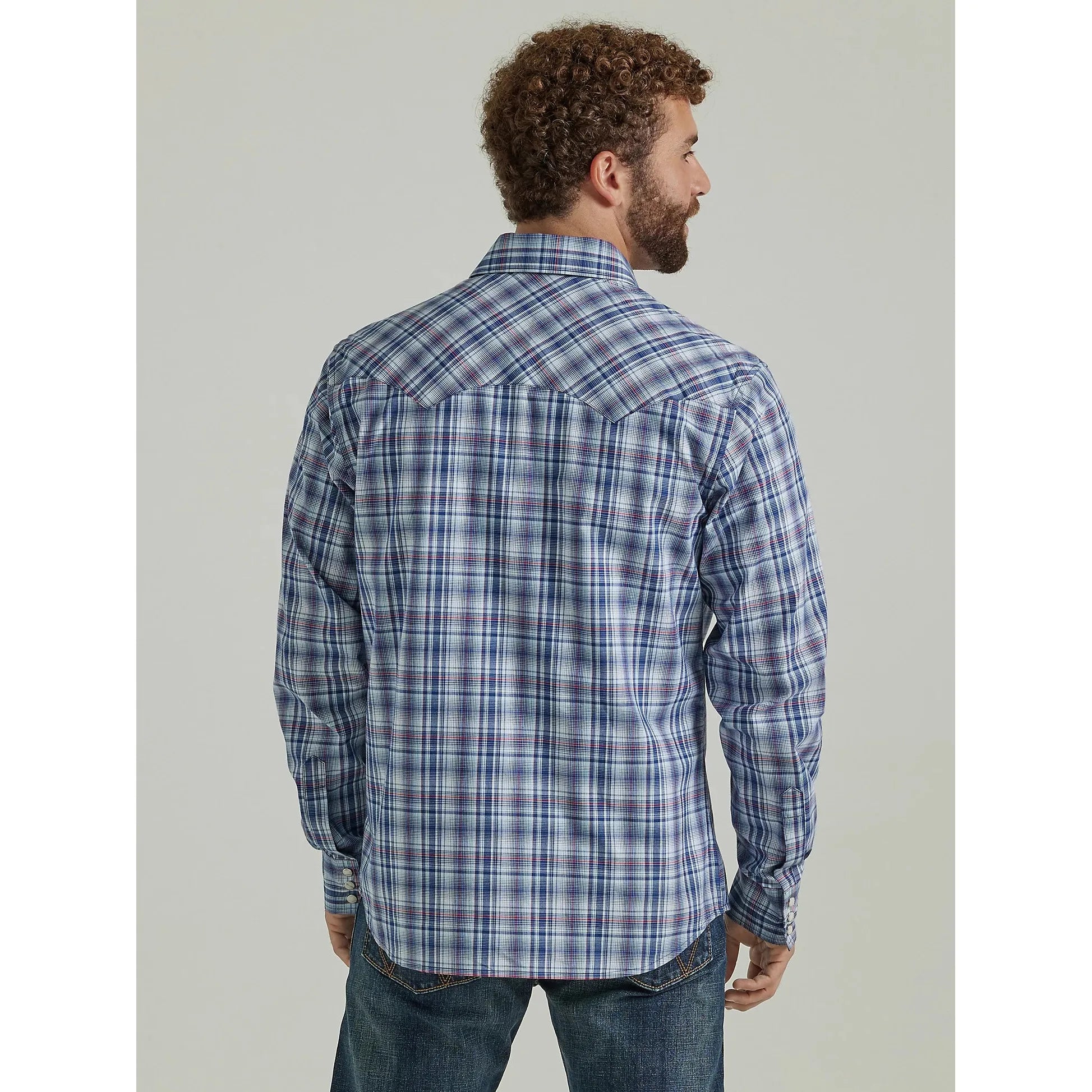 MEN'S WRANGLER RETRO® LONG SLEEVE SAWTOOTH SNAP POCKET WESTERN SHIRT IN OLE BLUE PLAID