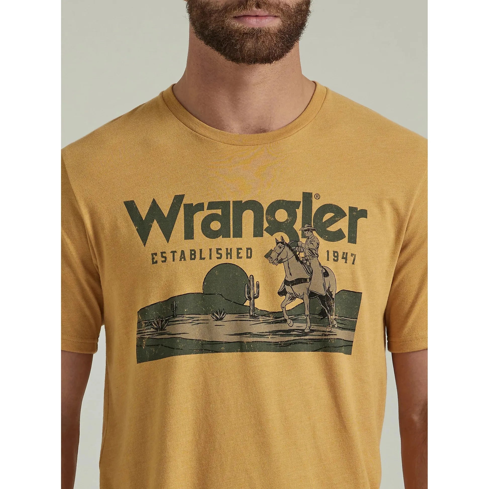 MEN'S WRANGLER VIGNETTE LOGO T-SHIRT IN PALE GOLD HEATHER