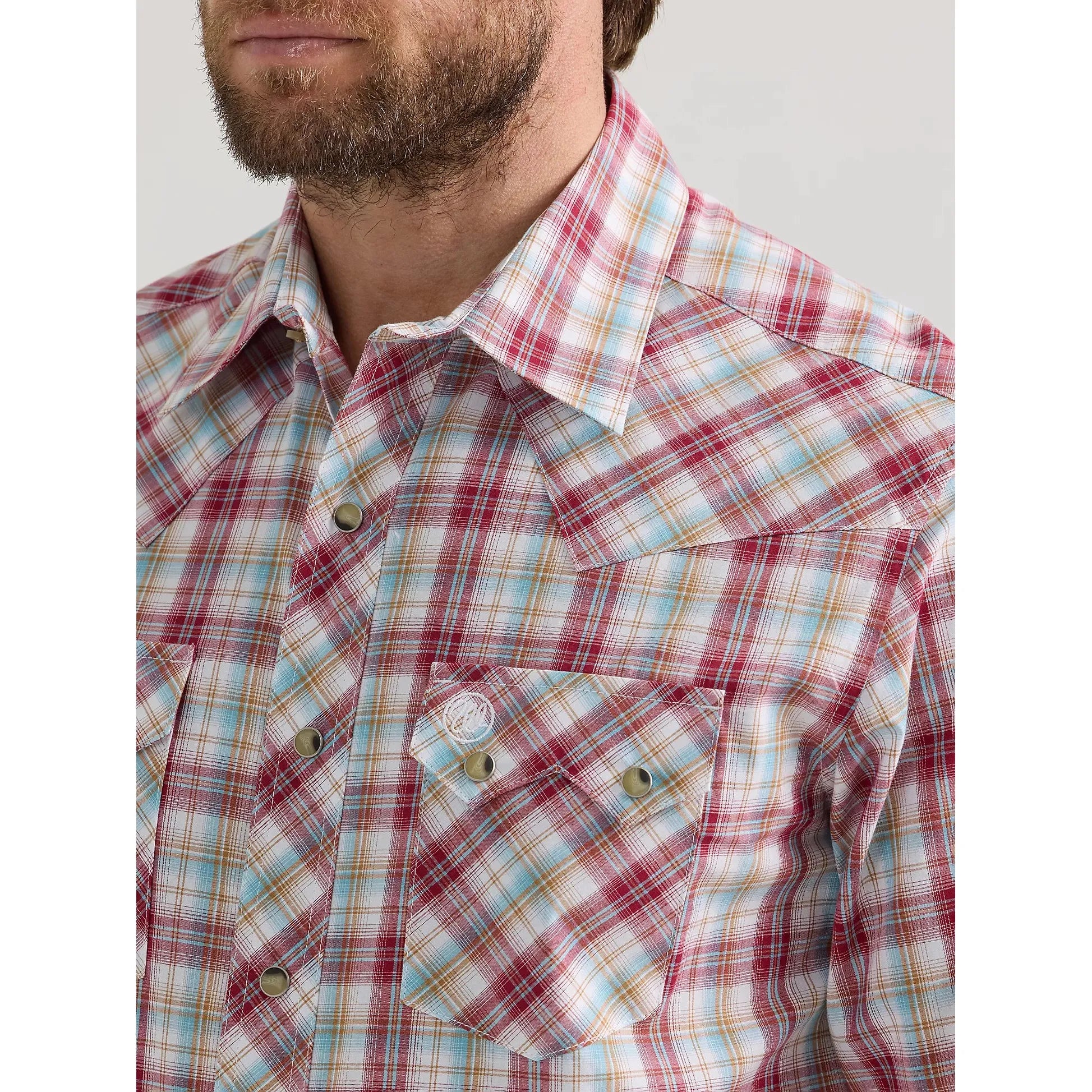 MEN'S WRANGLER RETRO® LONG SLEEVE SAWTOOTH SNAP POCKET WESTERN SHIRT IN CLEAN RED