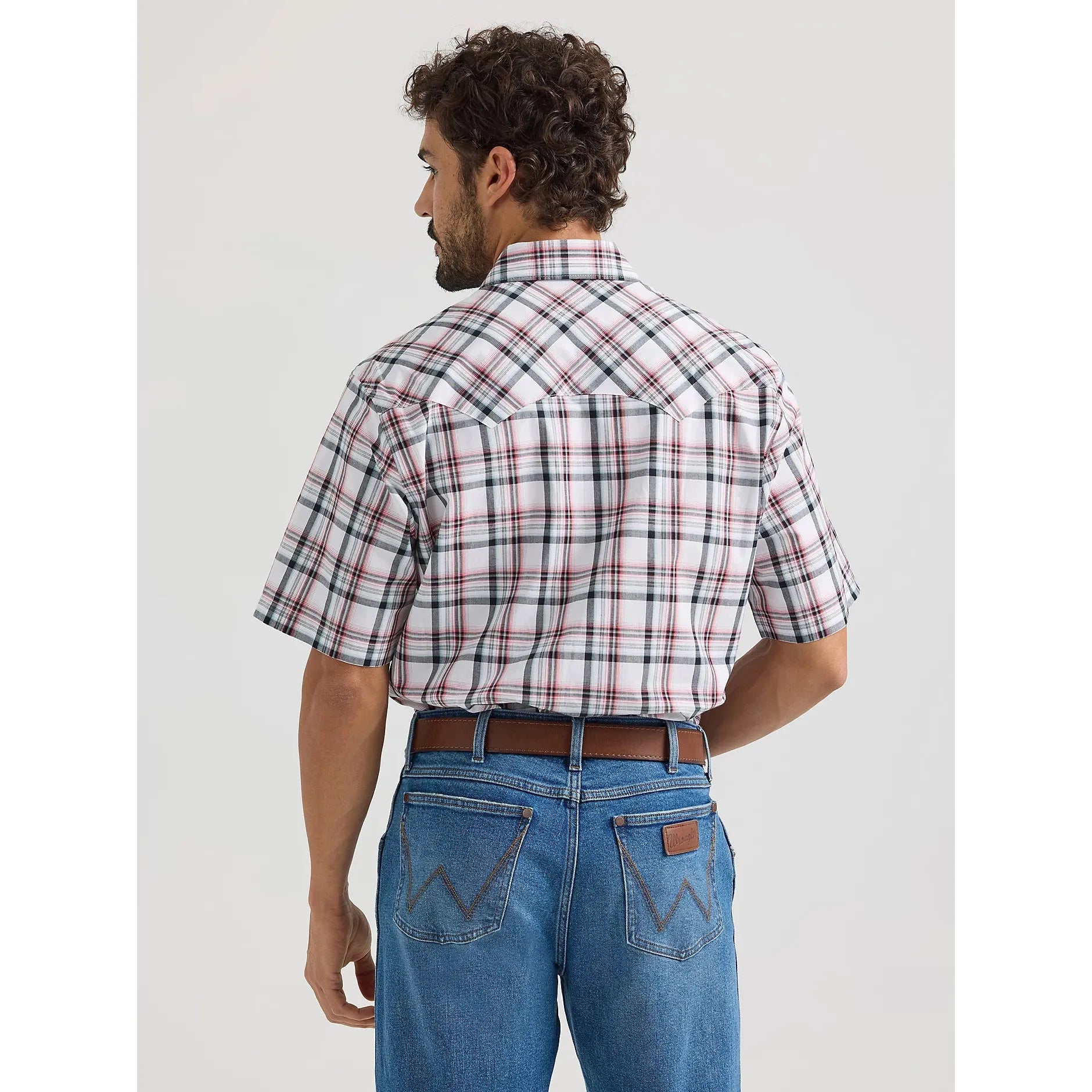 Men's Wrangler Retro Short Sleeve Sawtooth Pocket Western Snap Shirt-Frosted Red