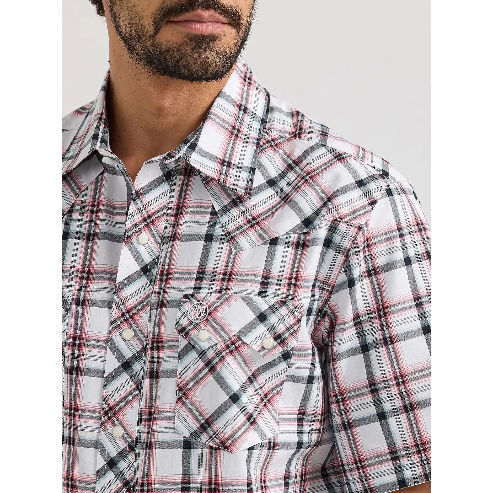 Men's Wrangler Retro Short Sleeve Sawtooth Pocket Western Snap Shirt-Frosted Red