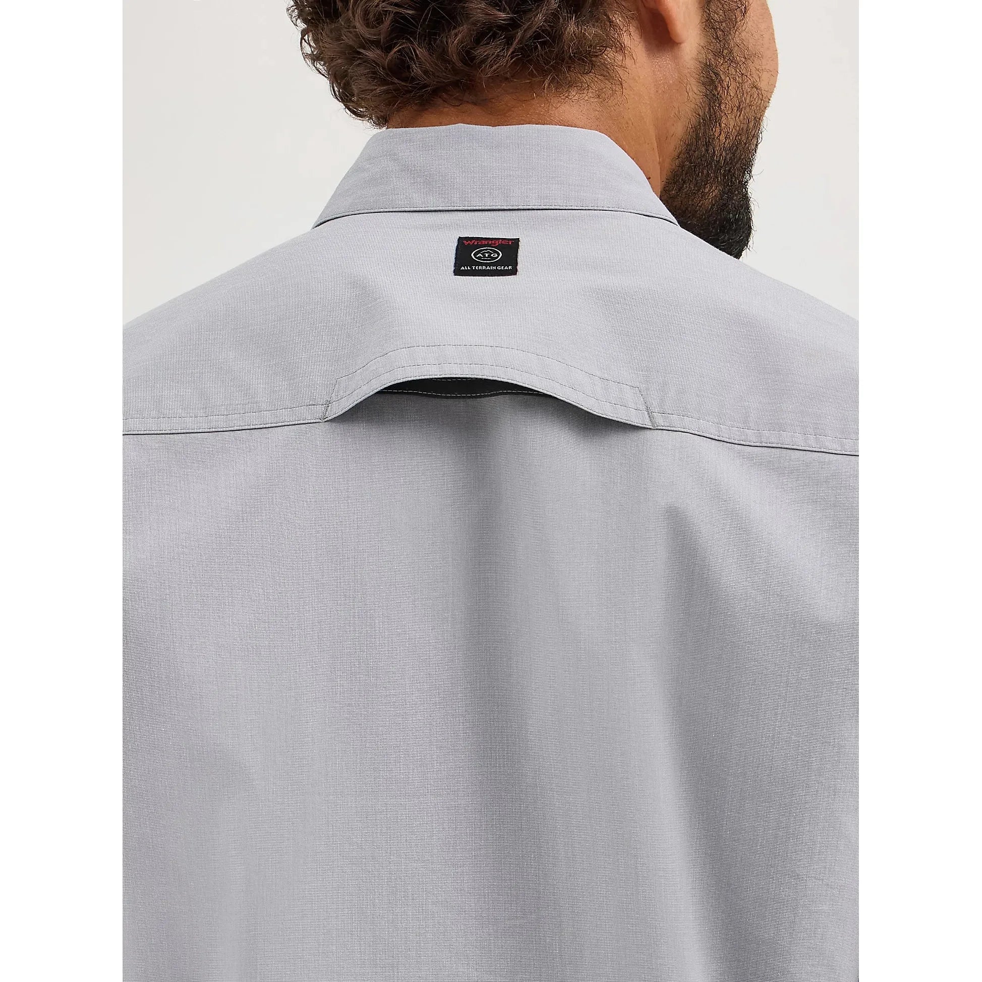 Men's Wrangler ATG Cedar Zip Pocket Shirt-Monument