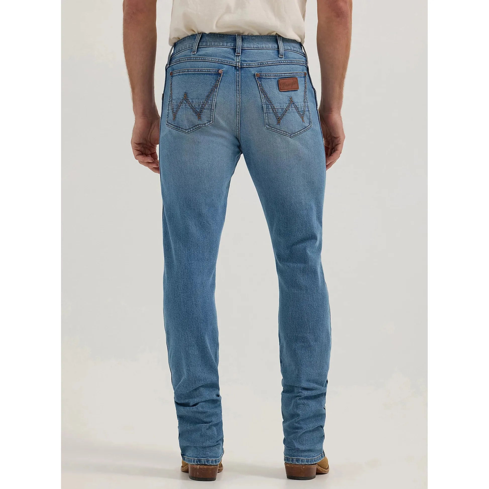 MEN'S WRANGLER RETRO® SLIM FIT BOOTCUT JEAN IN CHARLES