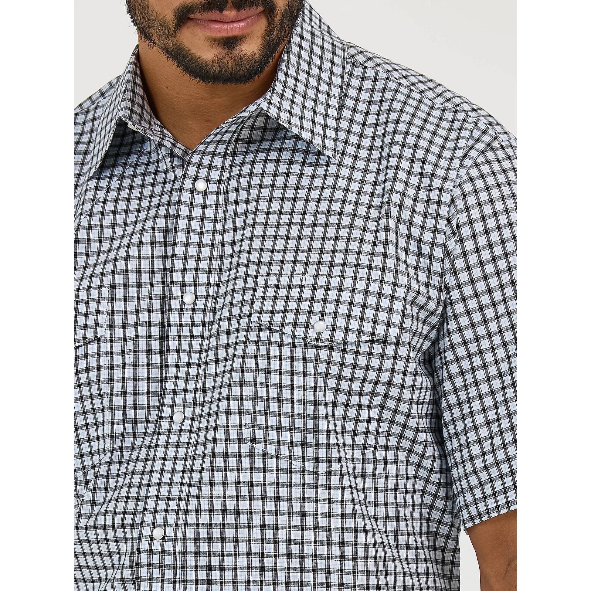 Men's Wrangler Wrinkle Resist Short Sleeve Western Snap Plaid Shirt-Bleu Plaid