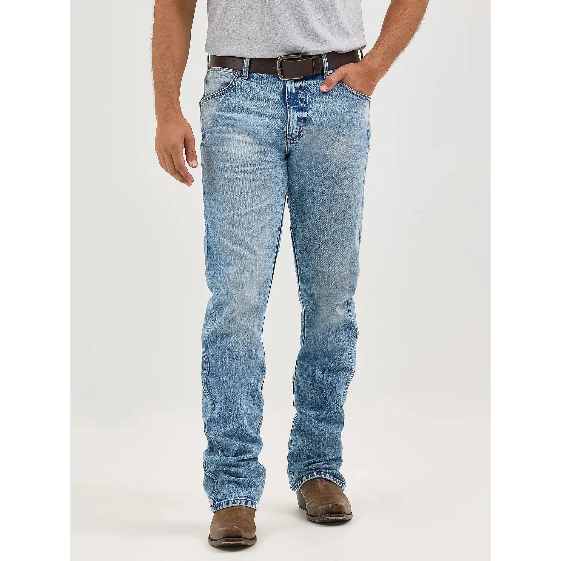 MEN'S WRANGLER RETRO® SLIM FIT BOOTCUT JEAN IN JONES