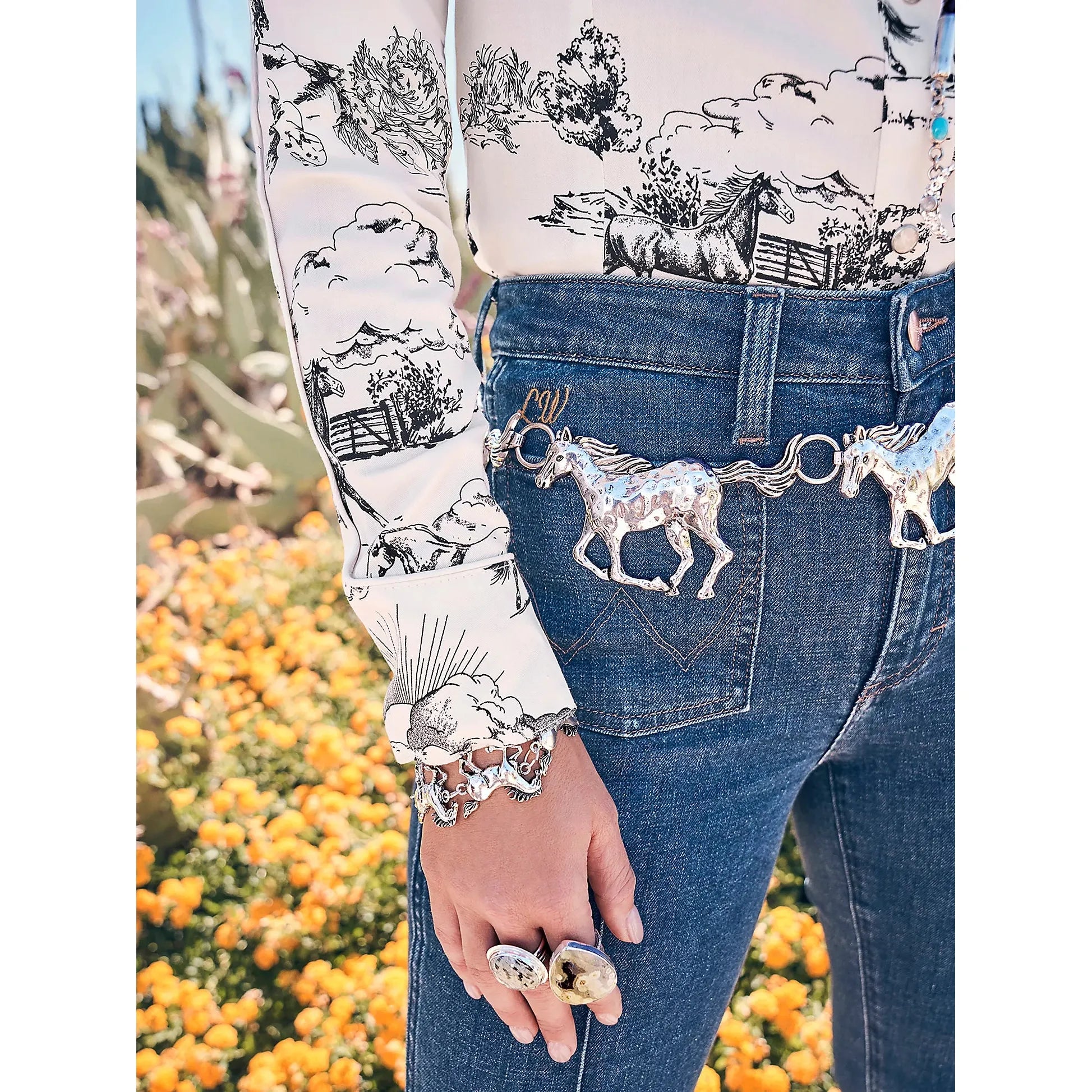 Women's Wrangler X Lainey Wilson Bare Back Flare Jeans