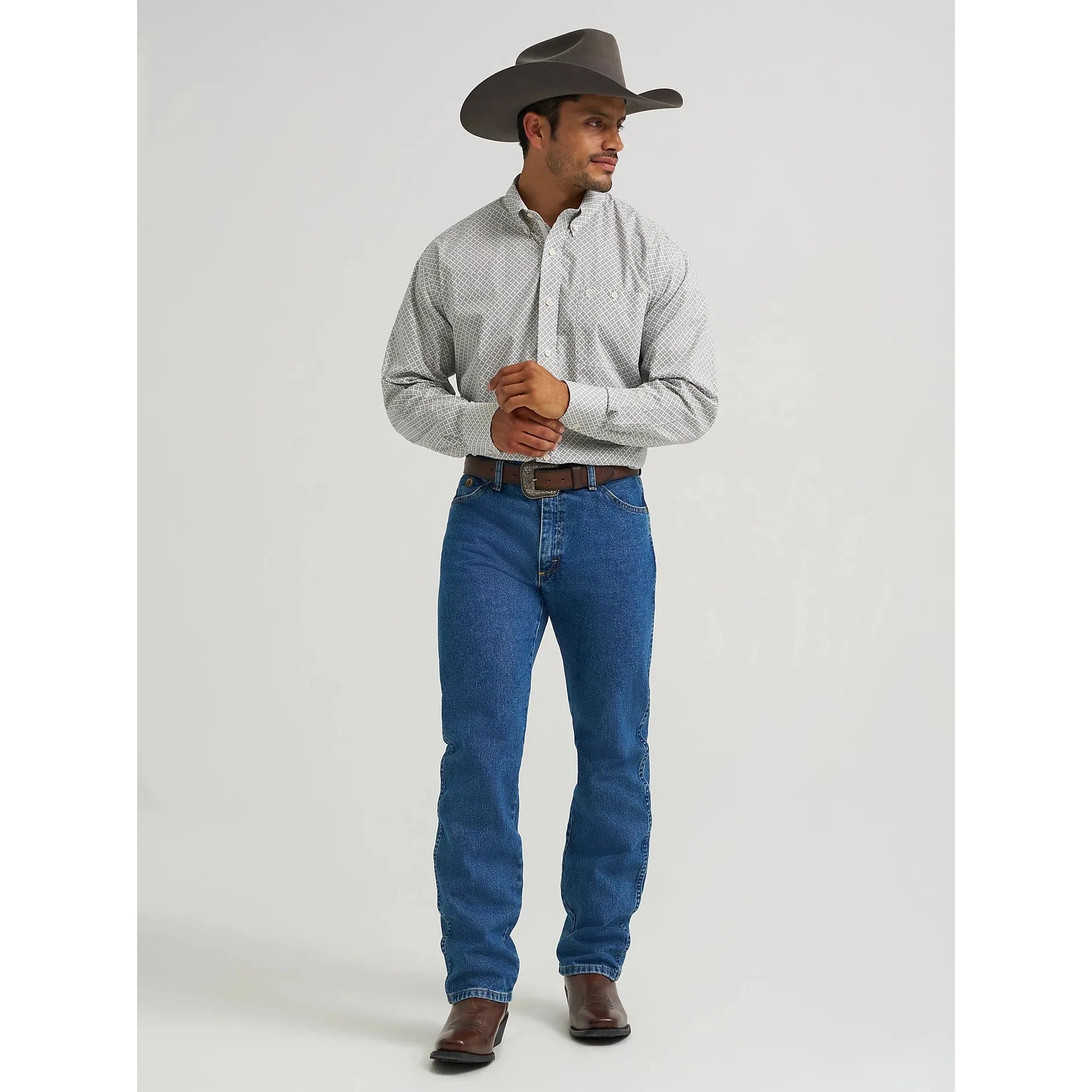 Men's Wrangler® George Strait™ Long Sleeve Button Down One Pocket Shirt in Coffee Net