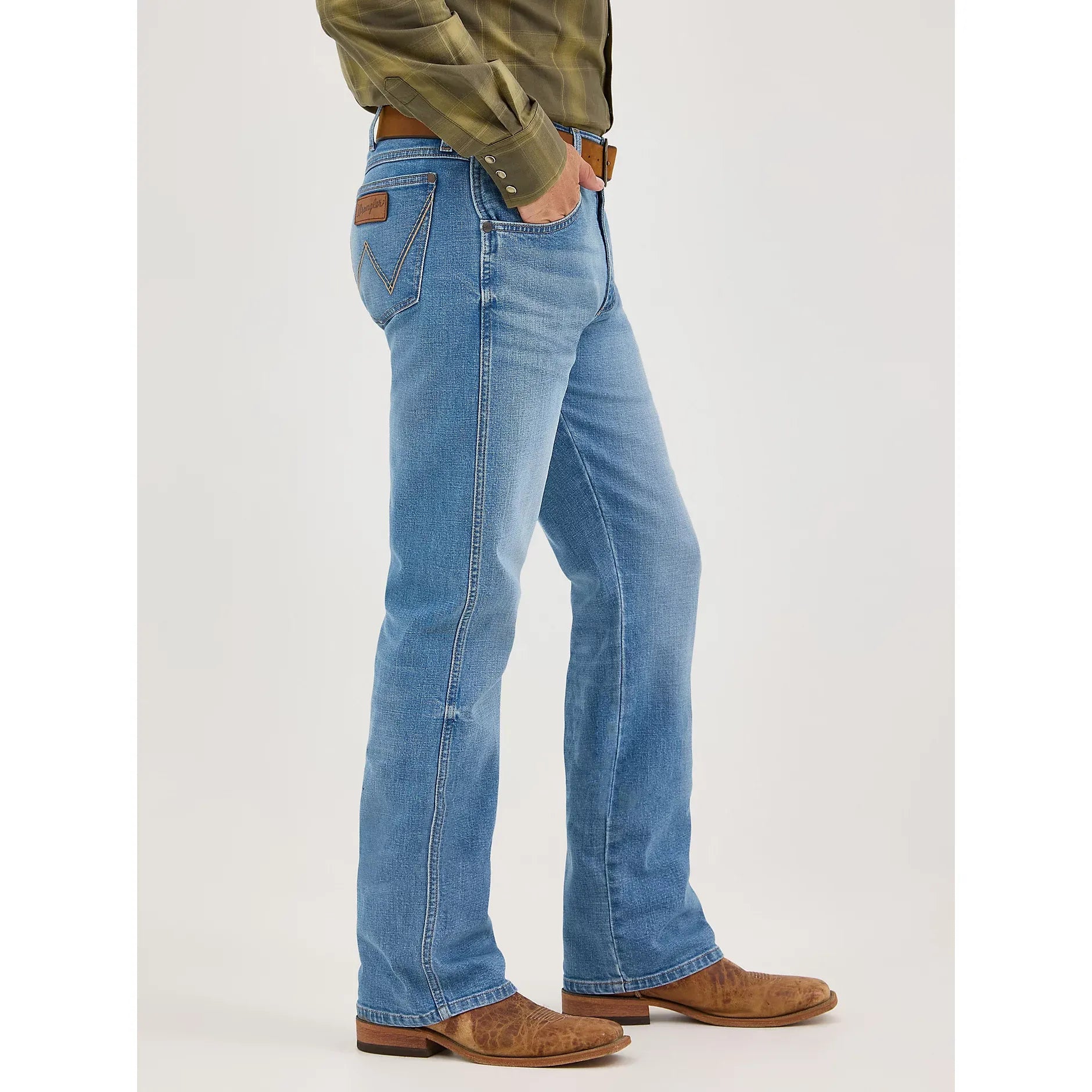 Men's Wrangler Retro® Slim Fit Bootcut Jean-Northbound