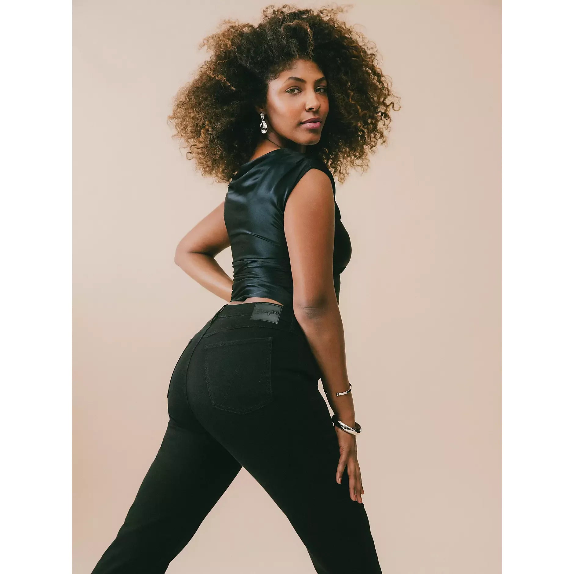 Women's Wrangler BESPOKE High Rise Bootcut Jean in Leighton - CWesternwear