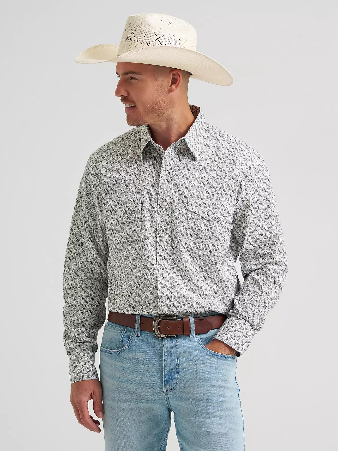 Men's Wrangler 20X Competition Advanced Comfort Long Sleeve Two Pocket Western Snap Shirt-Olive Cacti