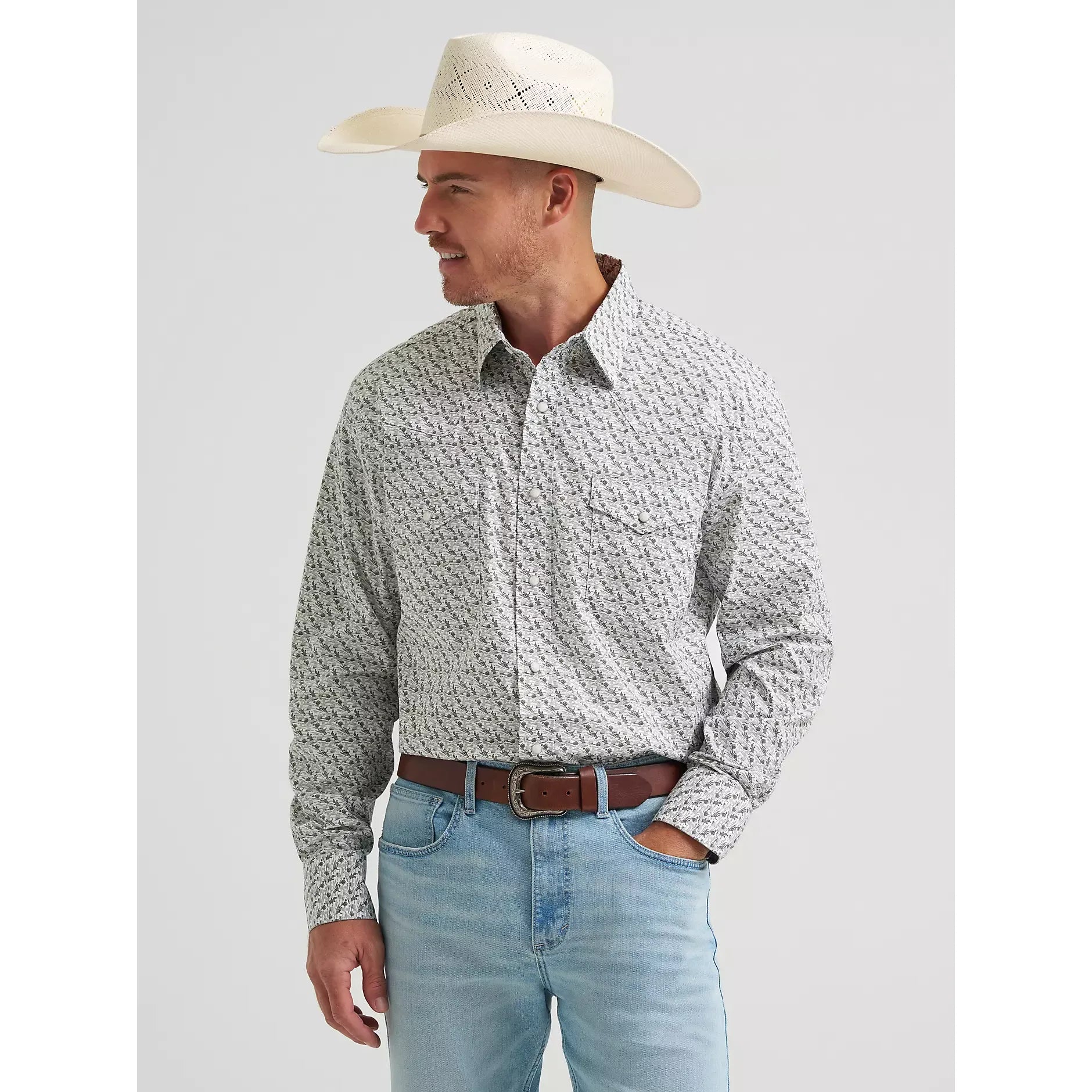 Men's Wrangler 20X Competition Advanced Comfort Long Sleeve Two Pocket Western Snap Shirt-Olive Cacti