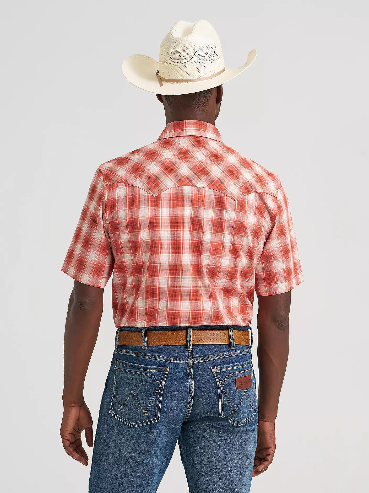 Men's Wrangler Retro Short Sleeve Sawtooth Pocket Western Snap Shirt-Burnt Orange