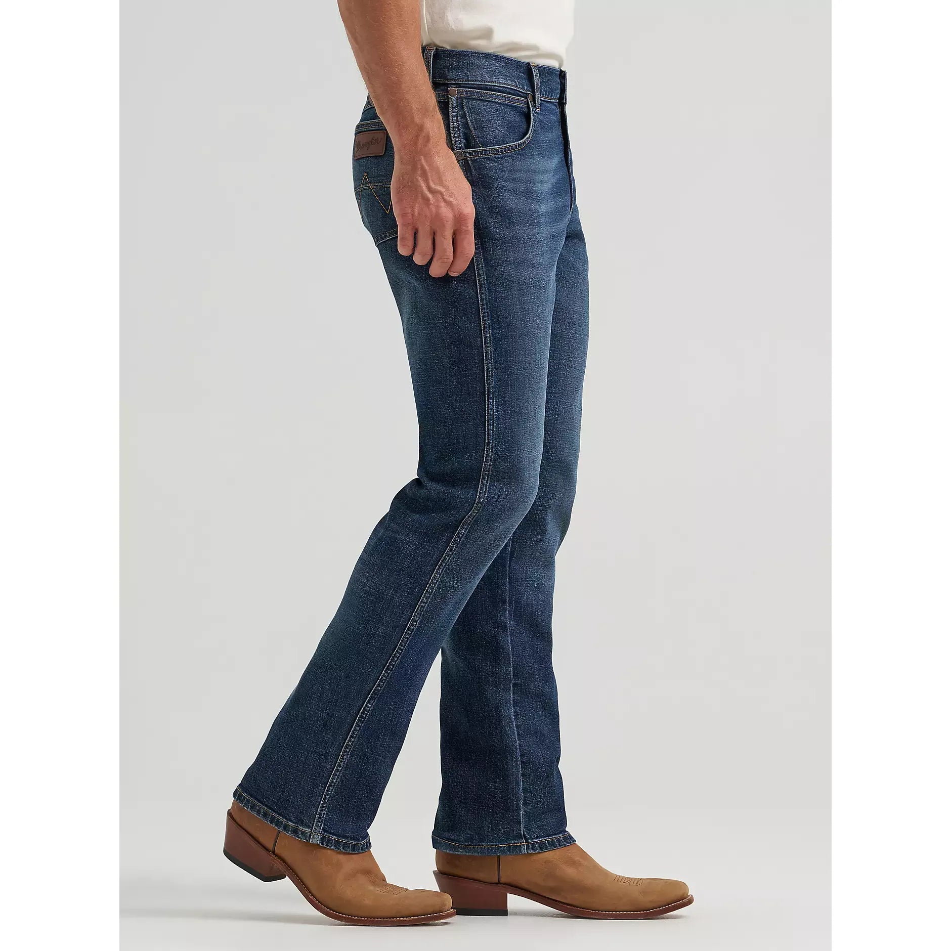 Men's Wrangler Retro® Slim Fit Bootcut Jean-Hoffman