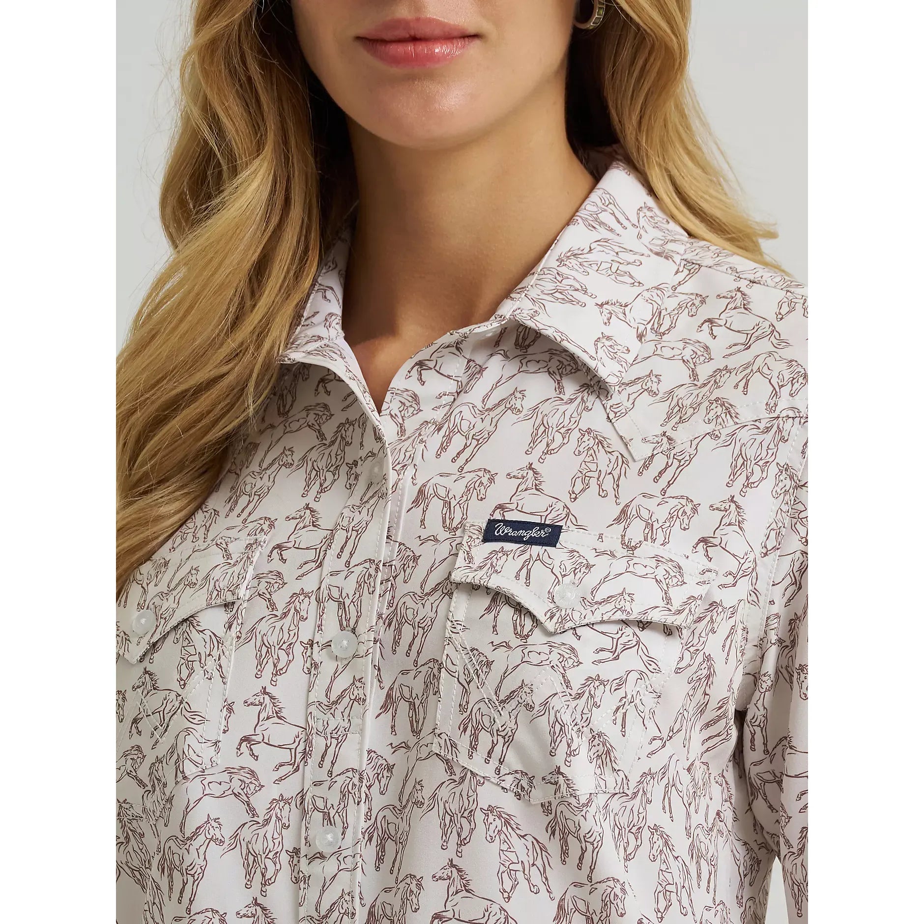 Women's Wrangler Aria Performance Shirt-White Horse Print - CWesternwear