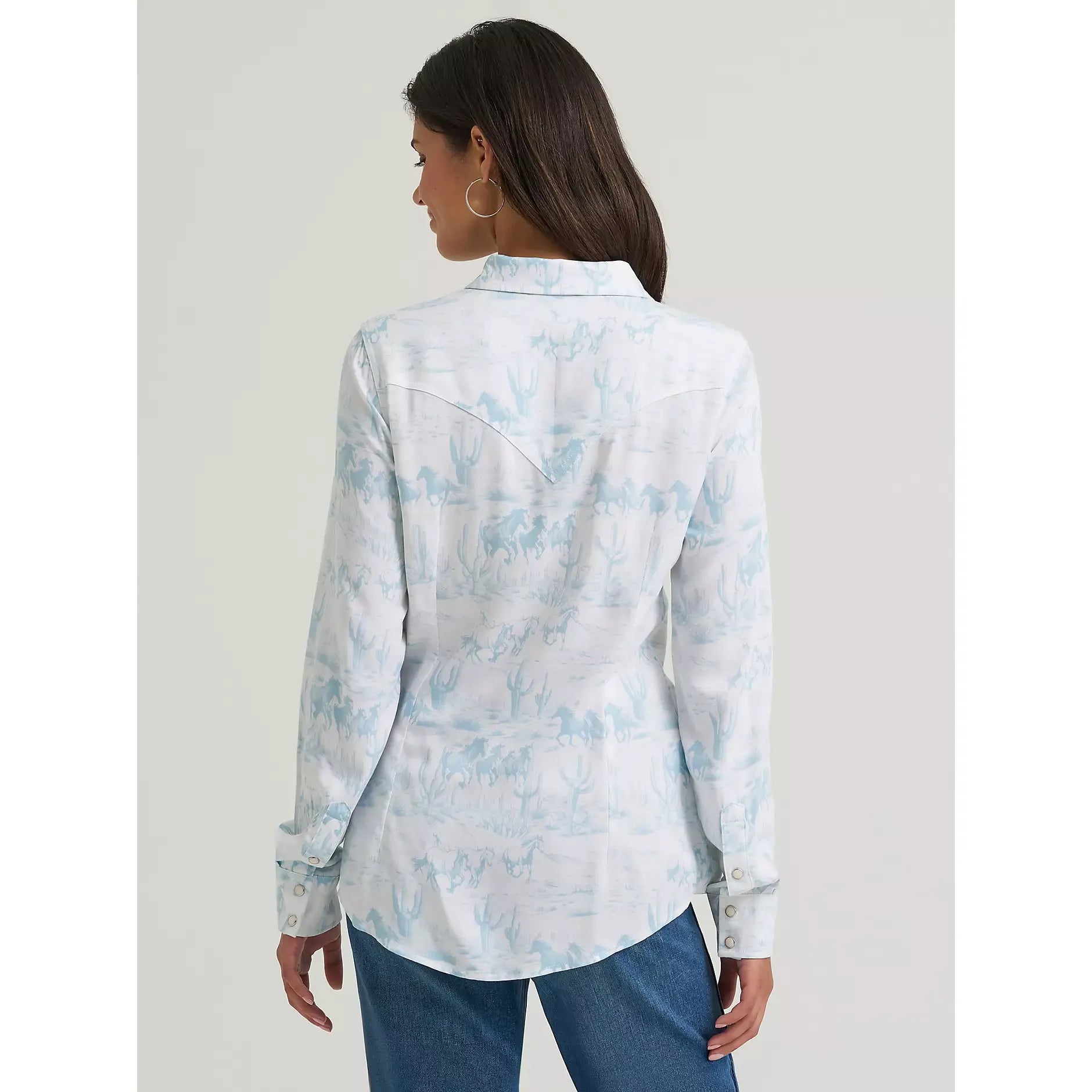 Women's Wrangler Country Toile Western Slim Snap Shirt-White