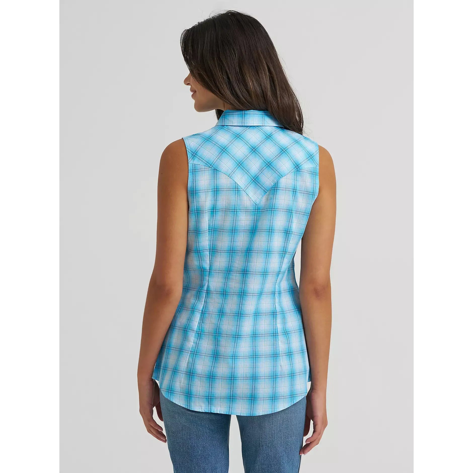 Women's Wrangler Essential Sleeveless Plaid Western Snap Shirt-Pool Blue - CWesternwear