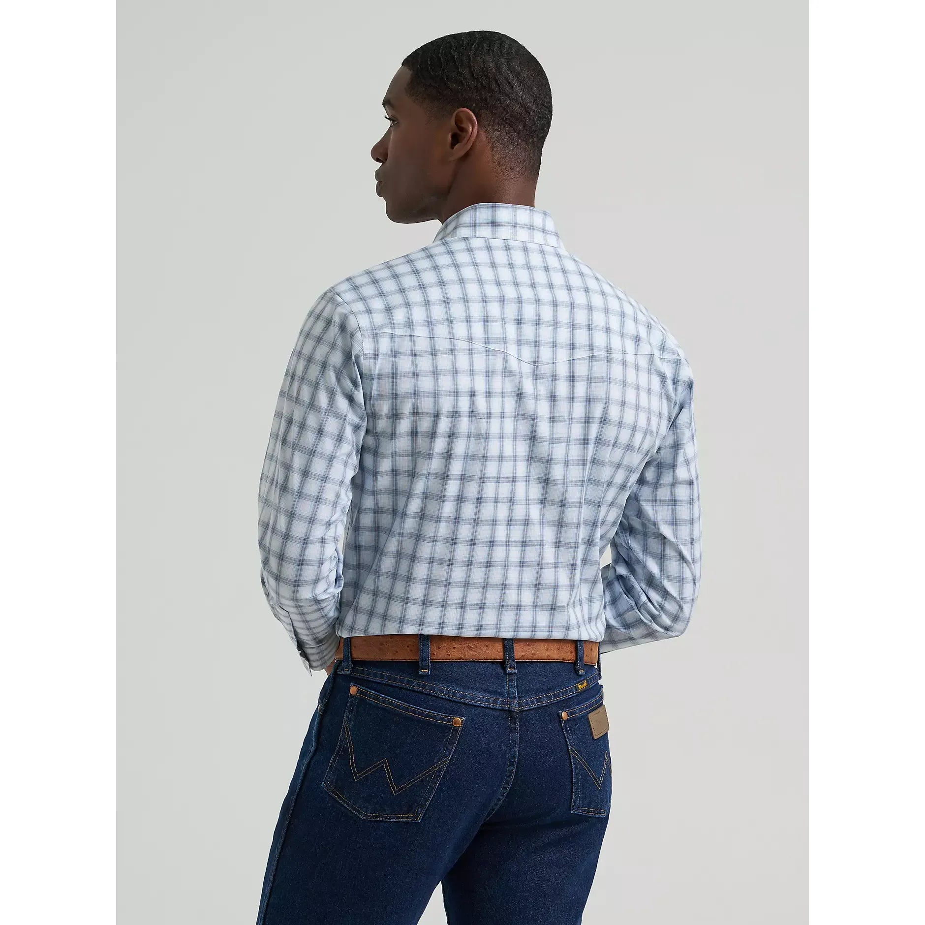 Men's Wrangler Wrinkle Resist Long Sleeve Western Snap Plaid Shirt-Blue Plaid - CWesternwear