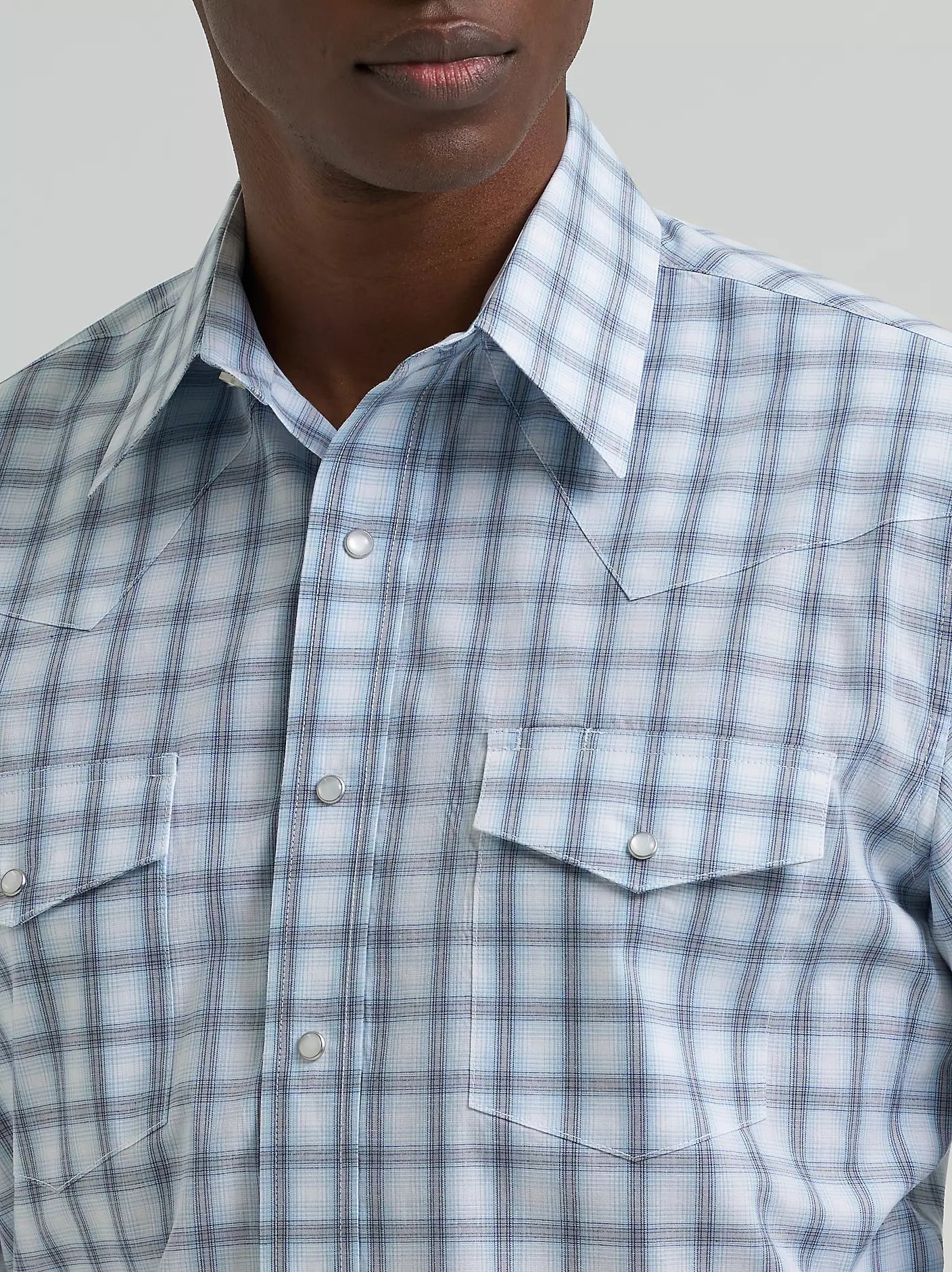 Men's Wrangler Wrinkle Resist Long Sleeve Western Snap Plaid Shirt-Blue Plaid