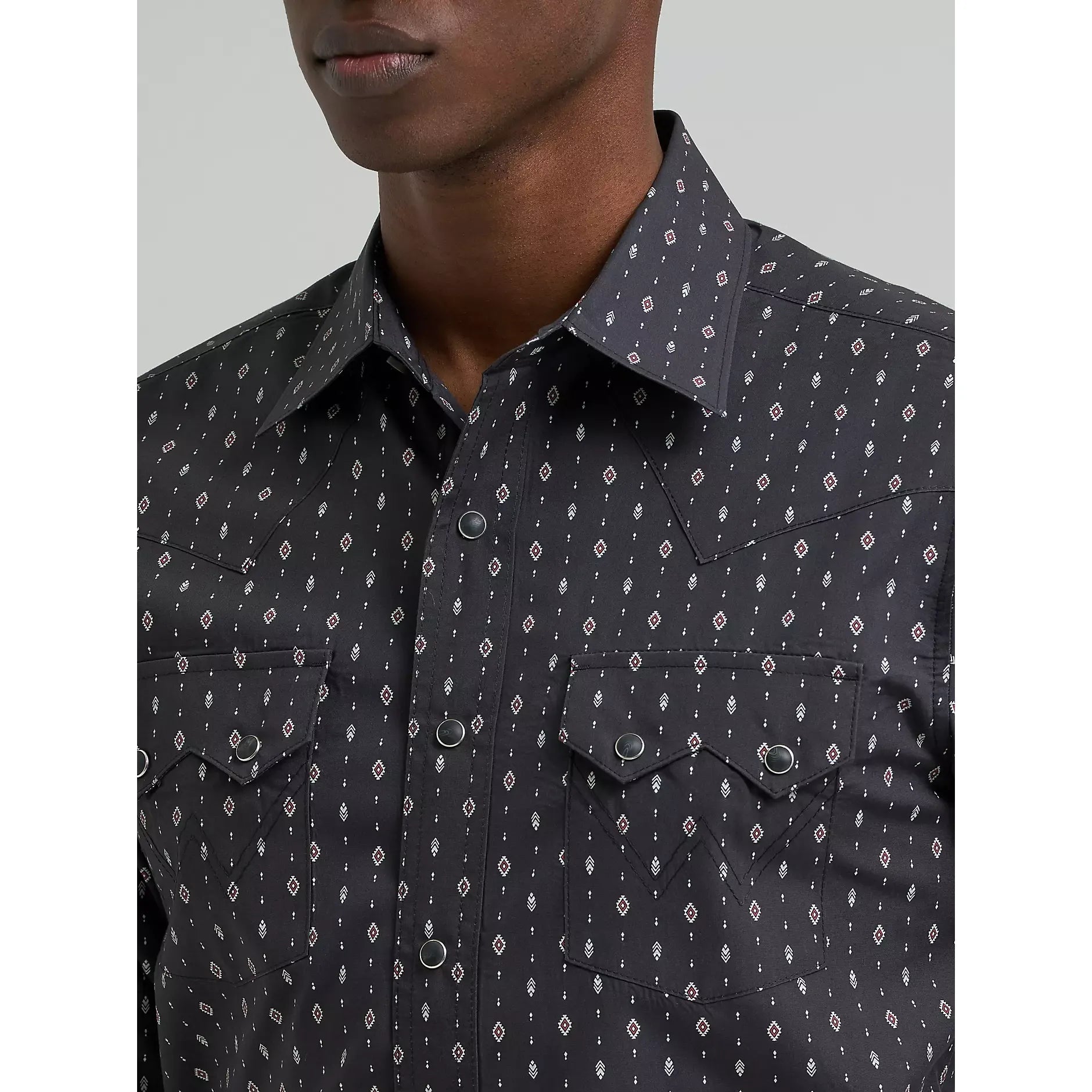 Men's Wrangler Retro® Long Sleeve Sawtooth Snap Pocket Western Shirt-Obsidian Chain - CWesternwear