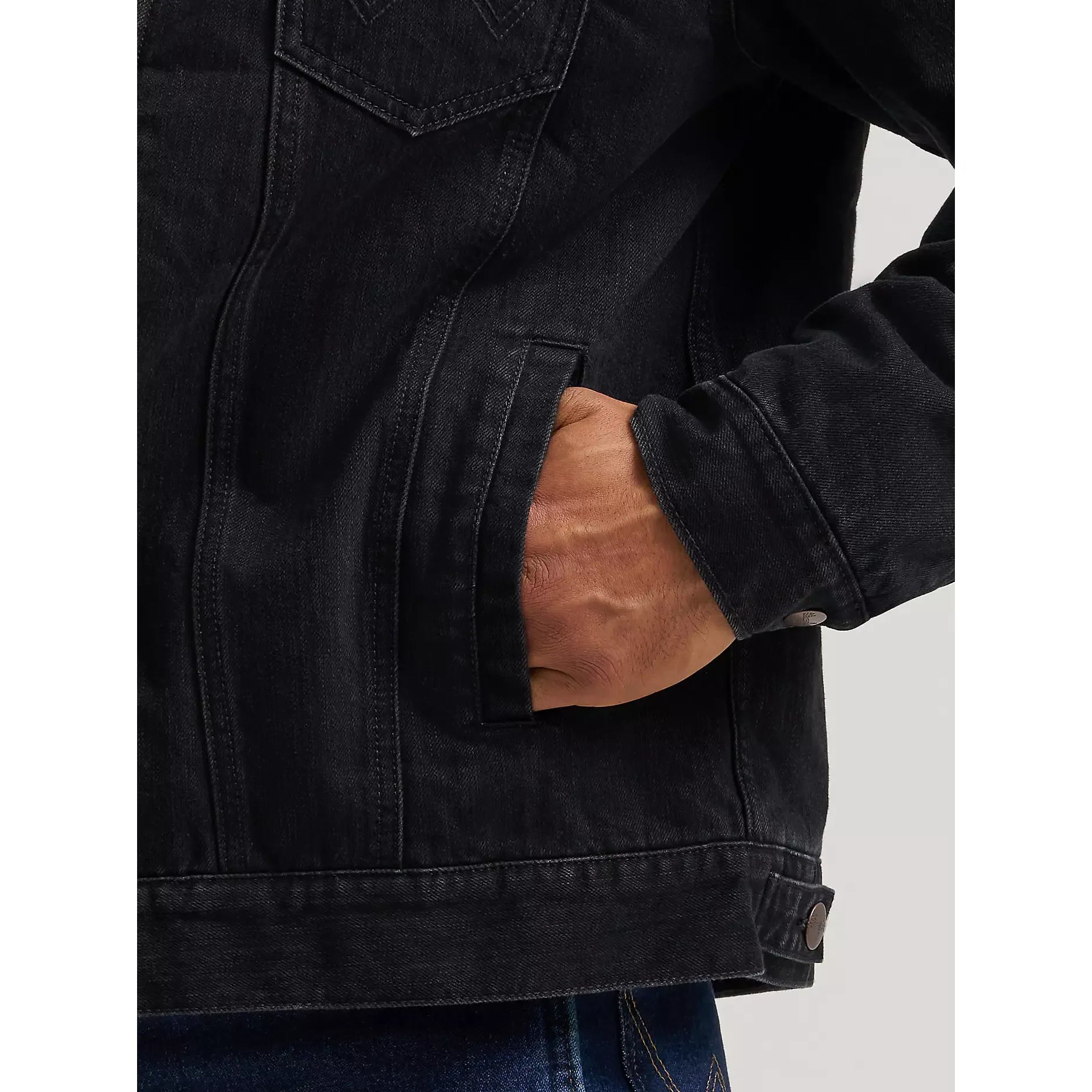 Mens Wrangler Retro® Sherpa Lined Western Denim Jacket-Caviar