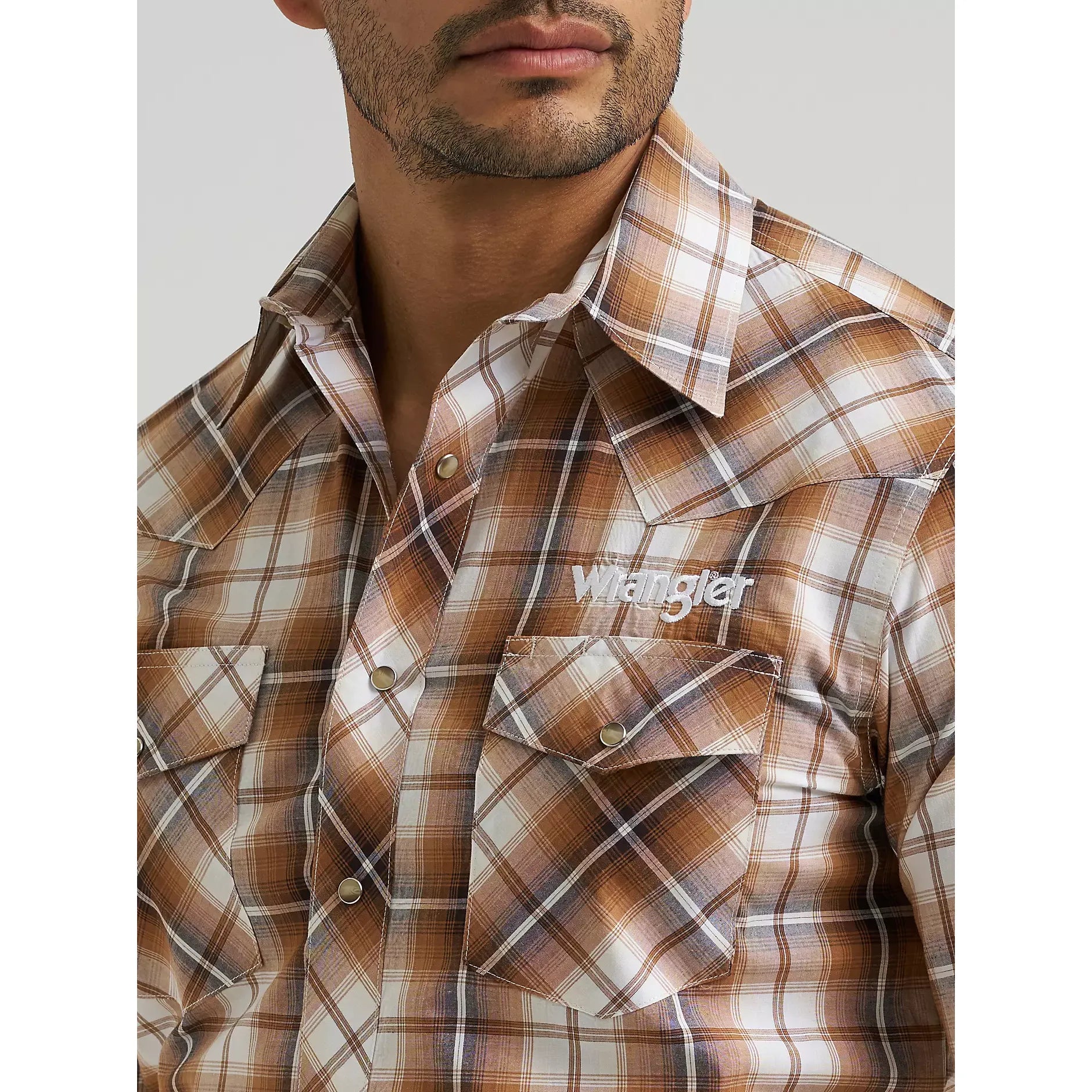Men's Wrangler Logo Long Sleeve Western Snap Shirt-Sand