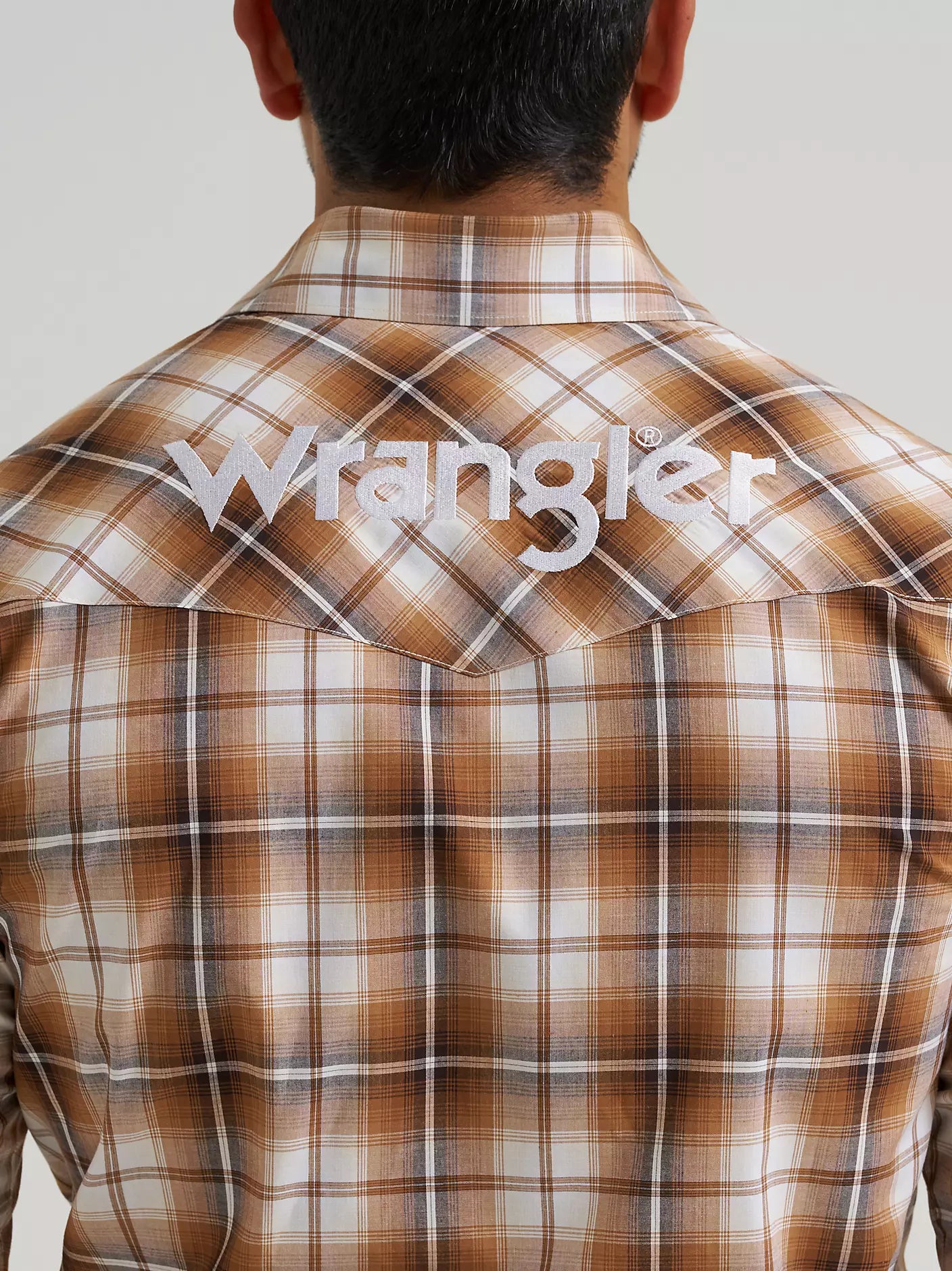 Men's Wrangler Logo Long Sleeve Western Snap Shirt-Sand