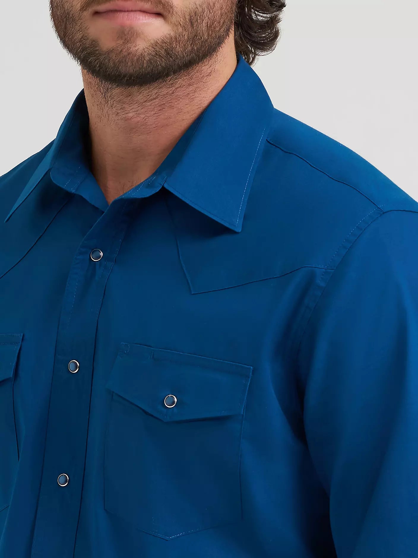 Men's Wrangler® Long Sleeve Solid Broadcloth Western Snap Shirt-Blue
