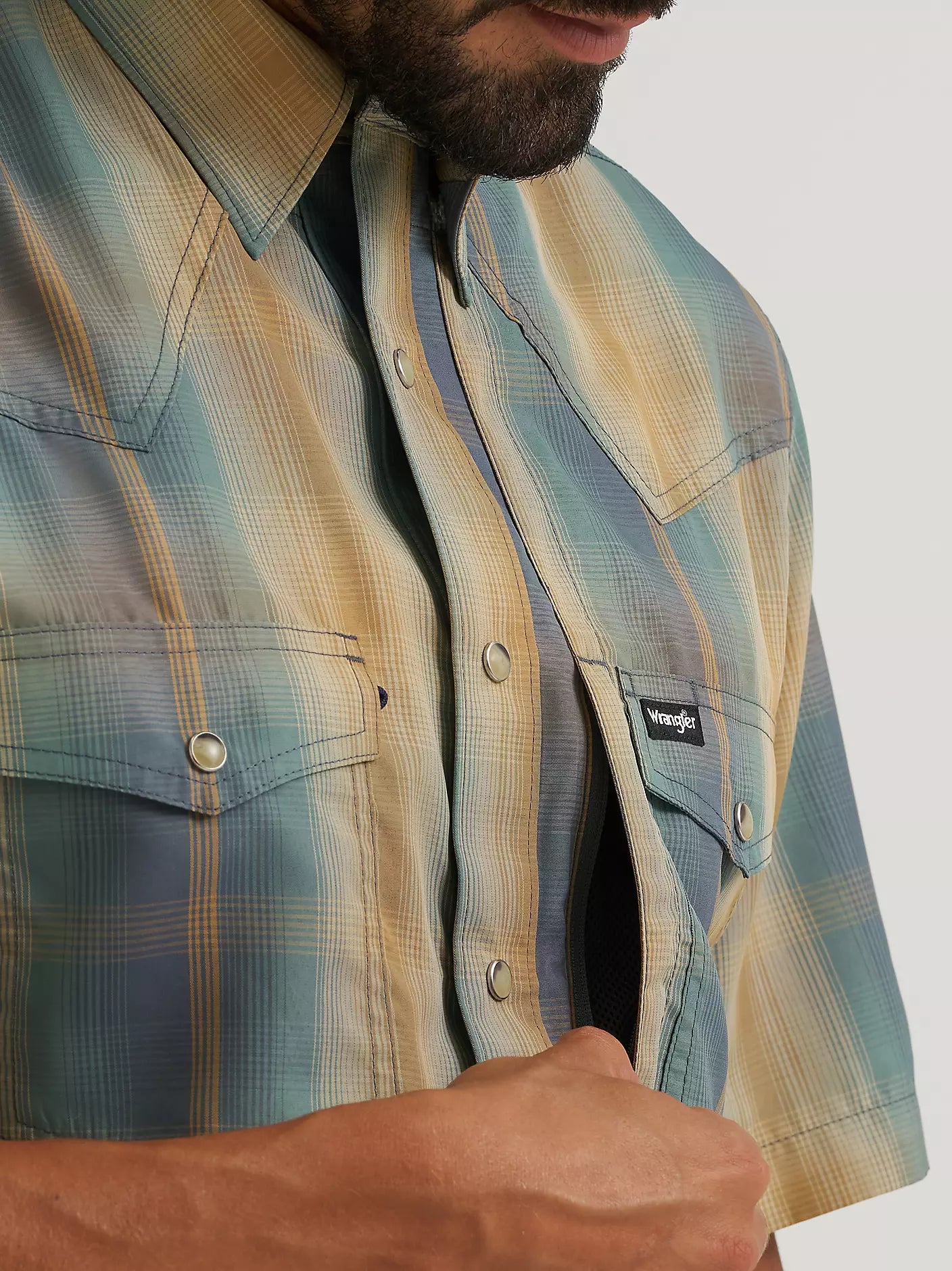 Men's Wrangler All Terrain Gear Men's Performance Plaid Shirt-Turbulence
