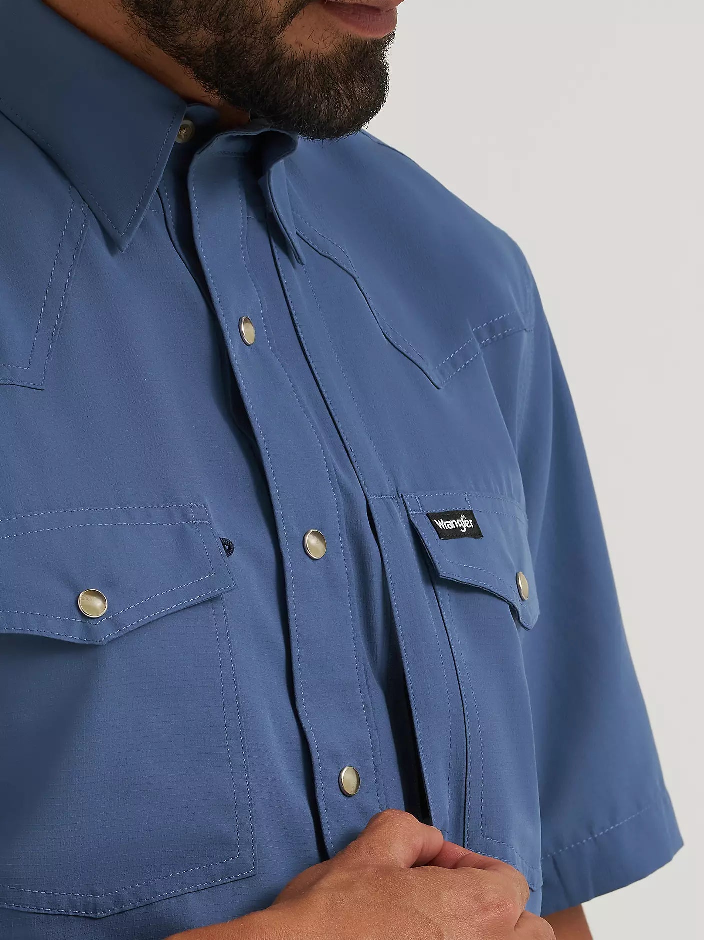 Men's Wrangler All Terrain Gear Men's Performance Solid Shirt-Vintage Indigo