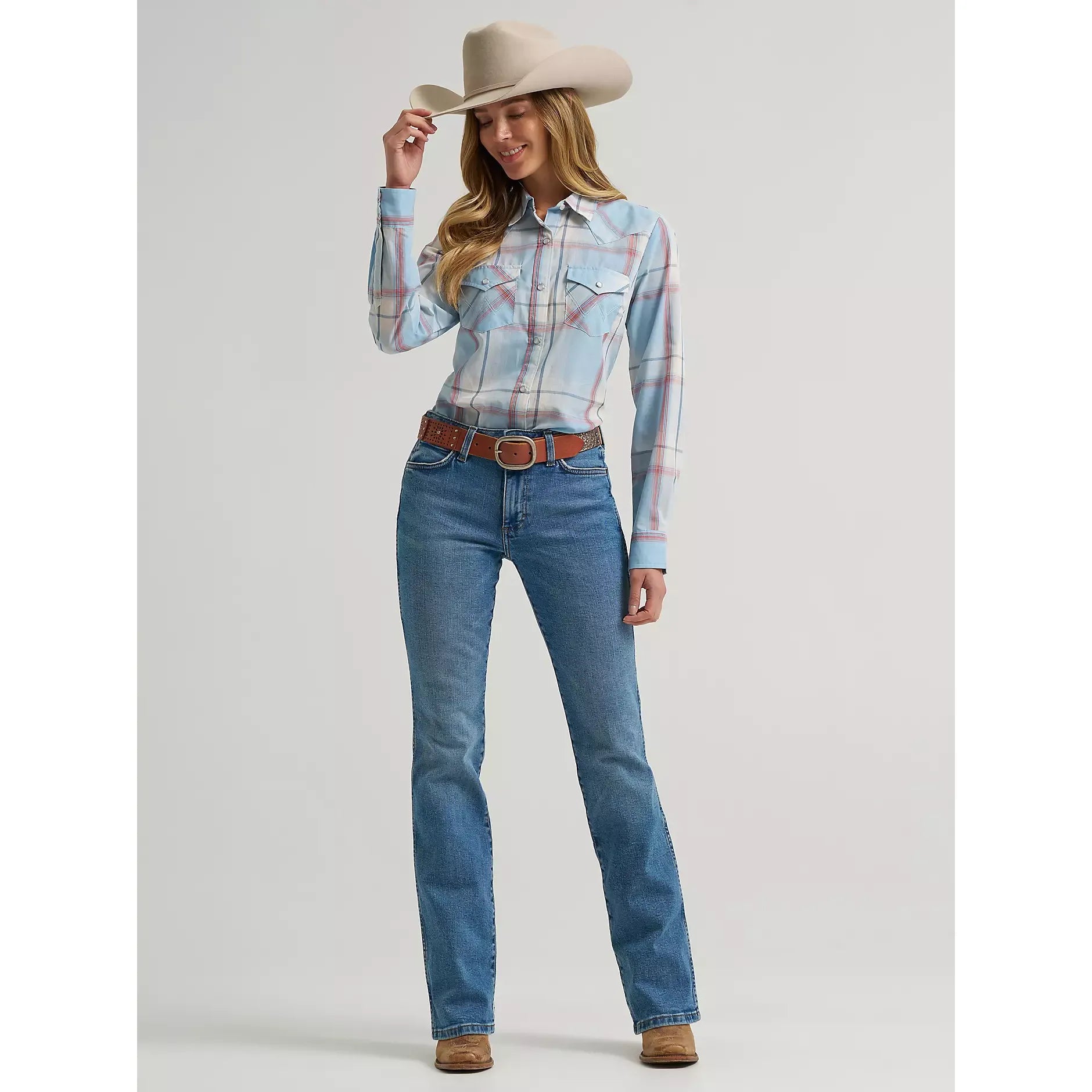Women's Wrangler Essential Western Snap Shirt-Blue