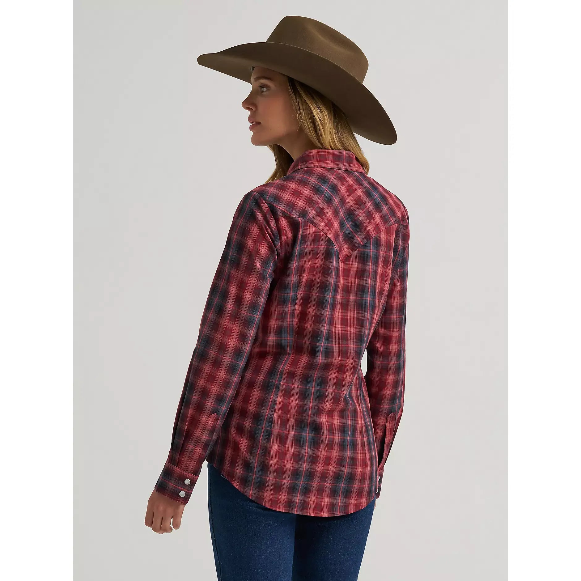 Women's Wrangler Essential Western Snap Shirt-Port