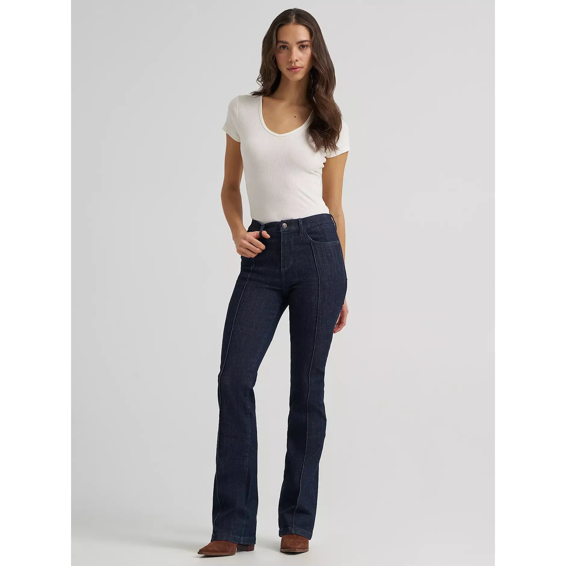 Women's Wrangler BESPOKE Pintuck Bootcut Jean in Camryn - CWesternwear