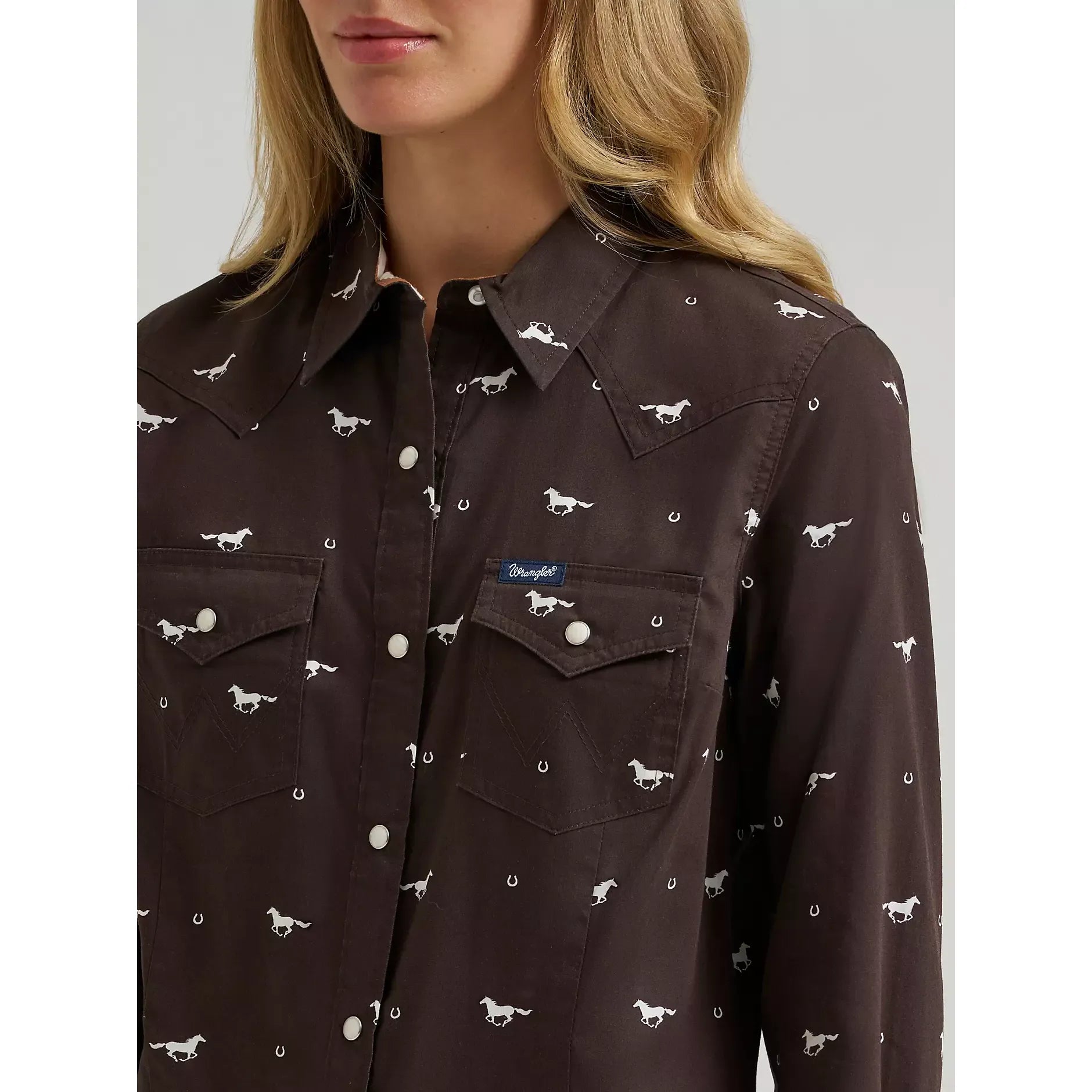 Women's Wrangler Olivia Western Slim Snap Shirt-Horses Cocoa - CWesternwear