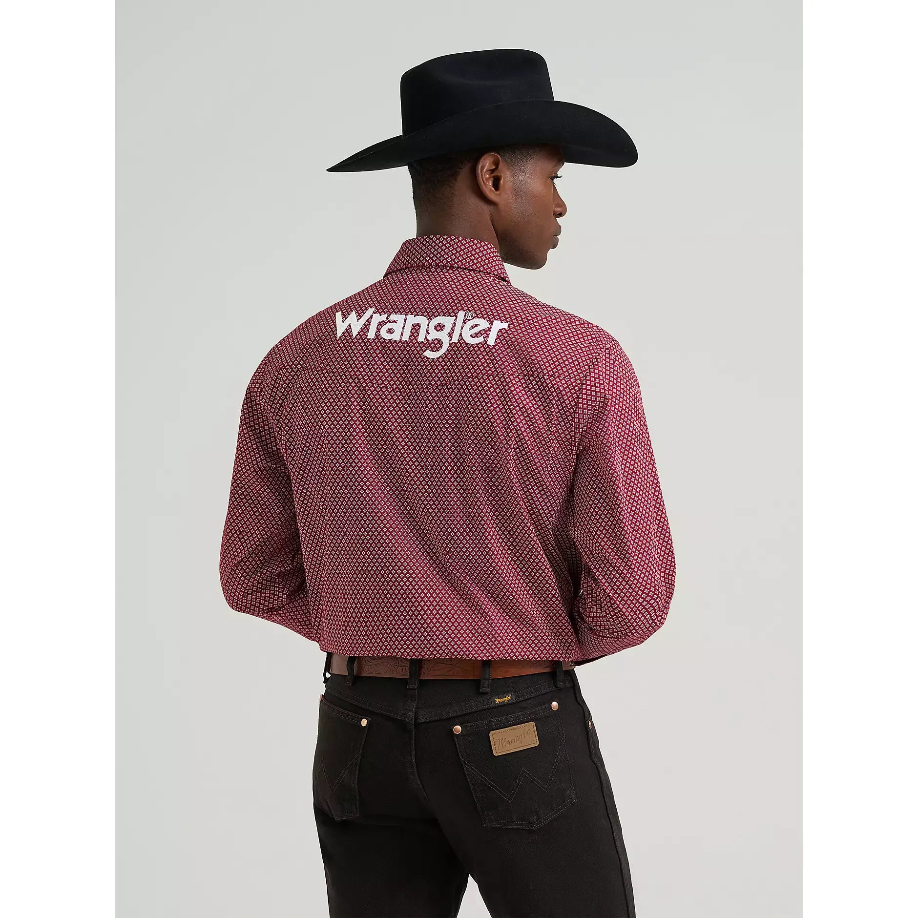 Men's Wrangler Logo Long Sleeve Western Snap Shirt-Brick - CWesternwear