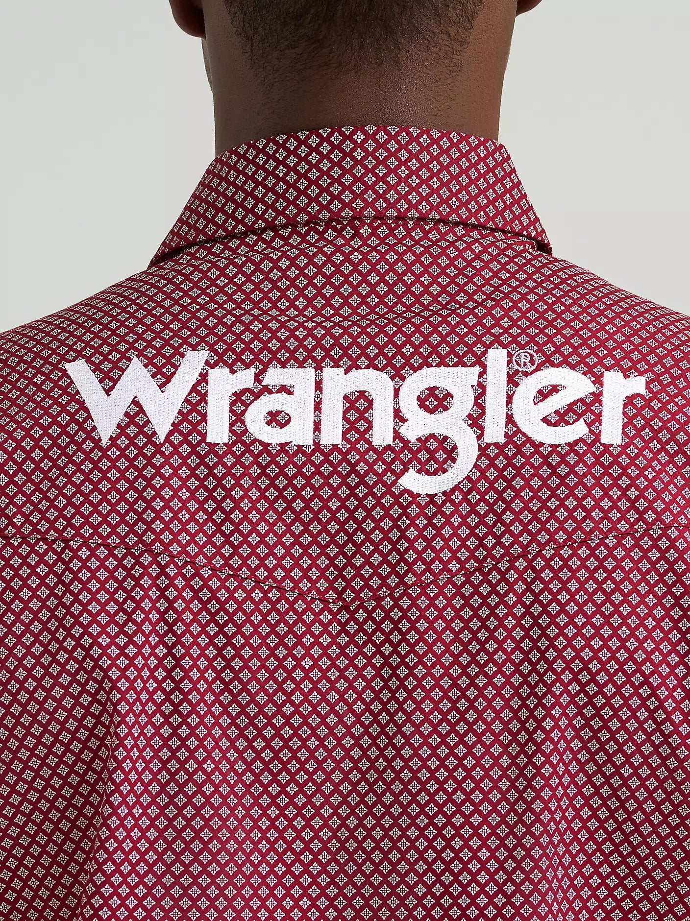 Men's Wrangler Logo Long Sleeve Western Snap Shirt-Brick - CWesternwear