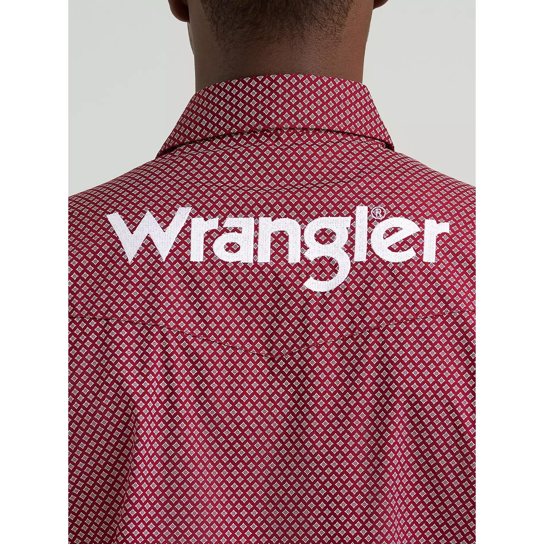 Men's Wrangler Logo Long Sleeve Western Snap Shirt-Brick - CWesternwear