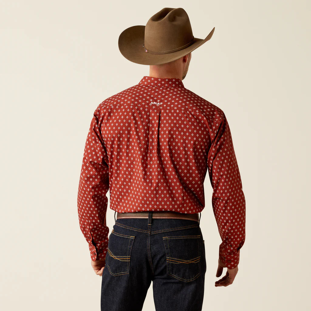 Ariat Men's Pax Classic Shirt- Burgandy
