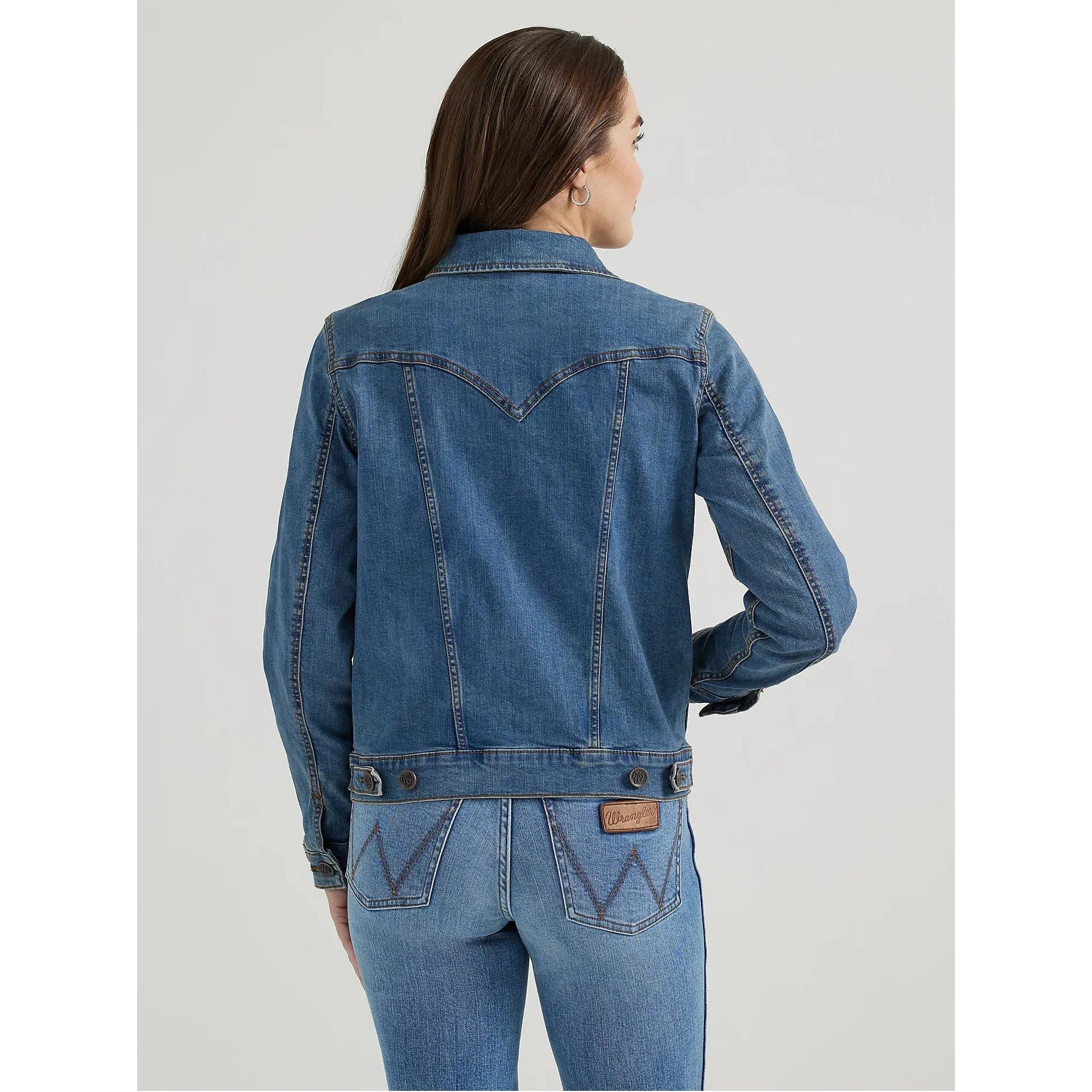 Women's Long Sleeve Classic Fit Denim Jacket