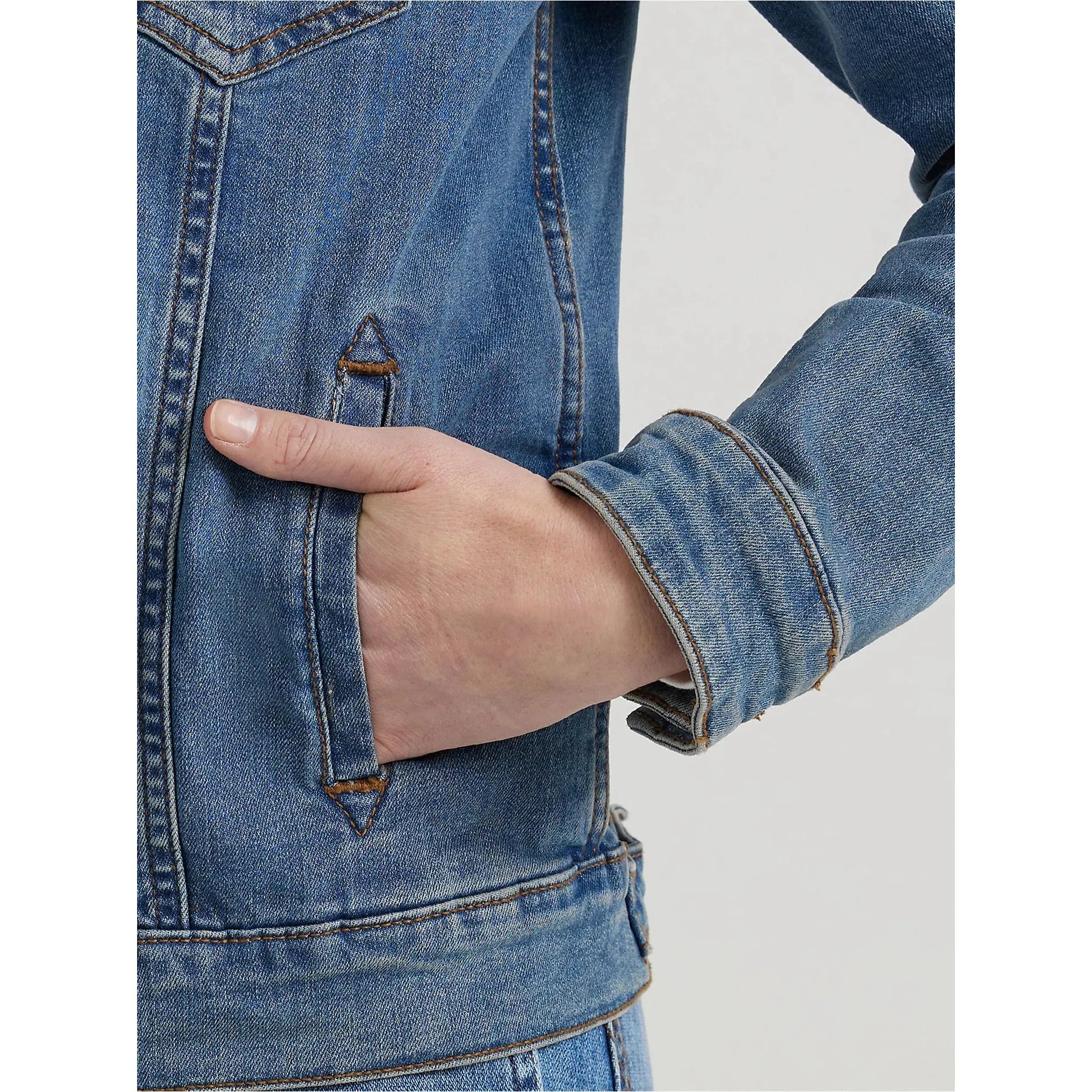 Women's Long Sleeve Classic Fit Denim Jacket