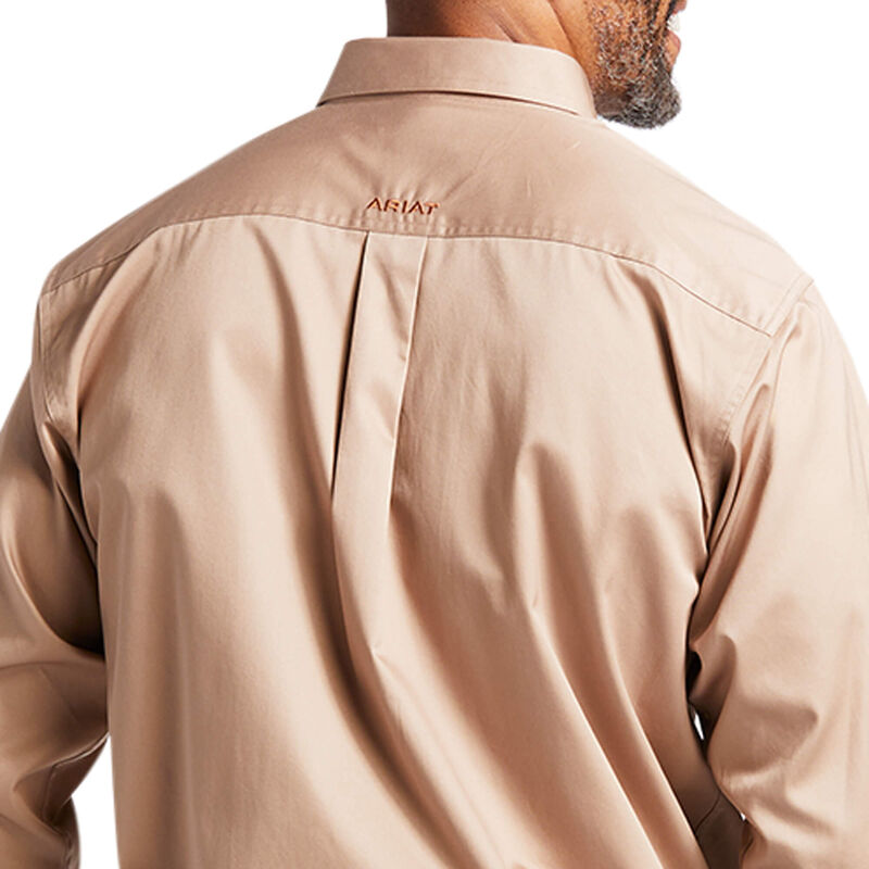 Ariat Men's Solid Twill Classic Fit Khaki Shirt