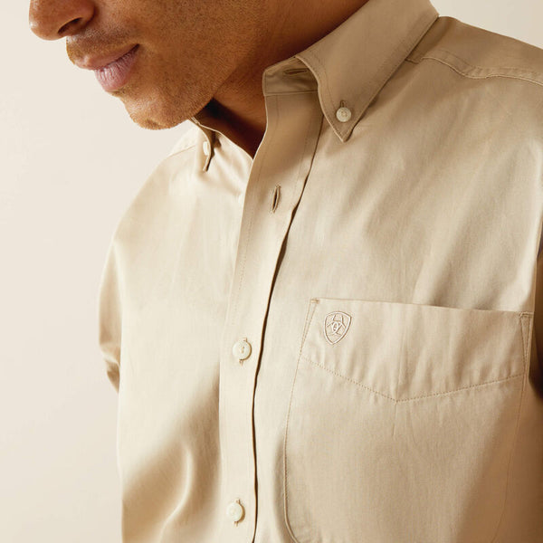 Men's Ariat Lightweight Solid Twill Classic Fit Shirt-Khaki