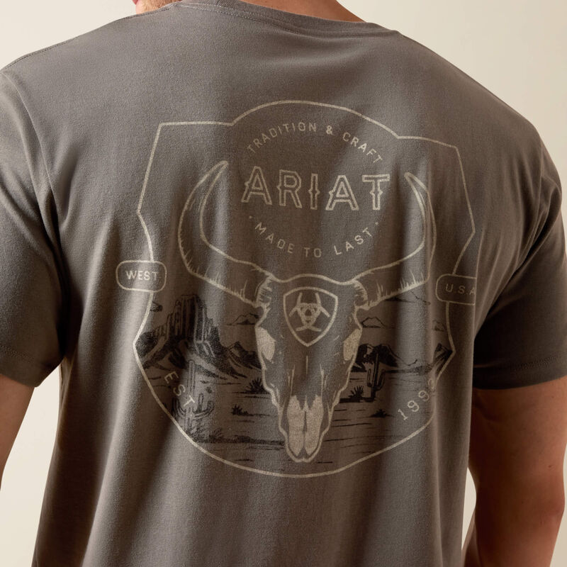 Men's Ariat Desert Badge Tradition Classic Fit T-Shirt-Smoked Pearl