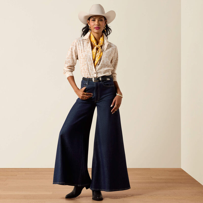 Women's Ariat Homestyle Shirt-Boots 'N' roses