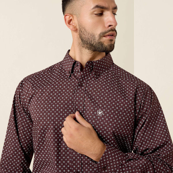Men's Ariat Contstantine Classic Fit Shirt-Fudge Medallion Print
